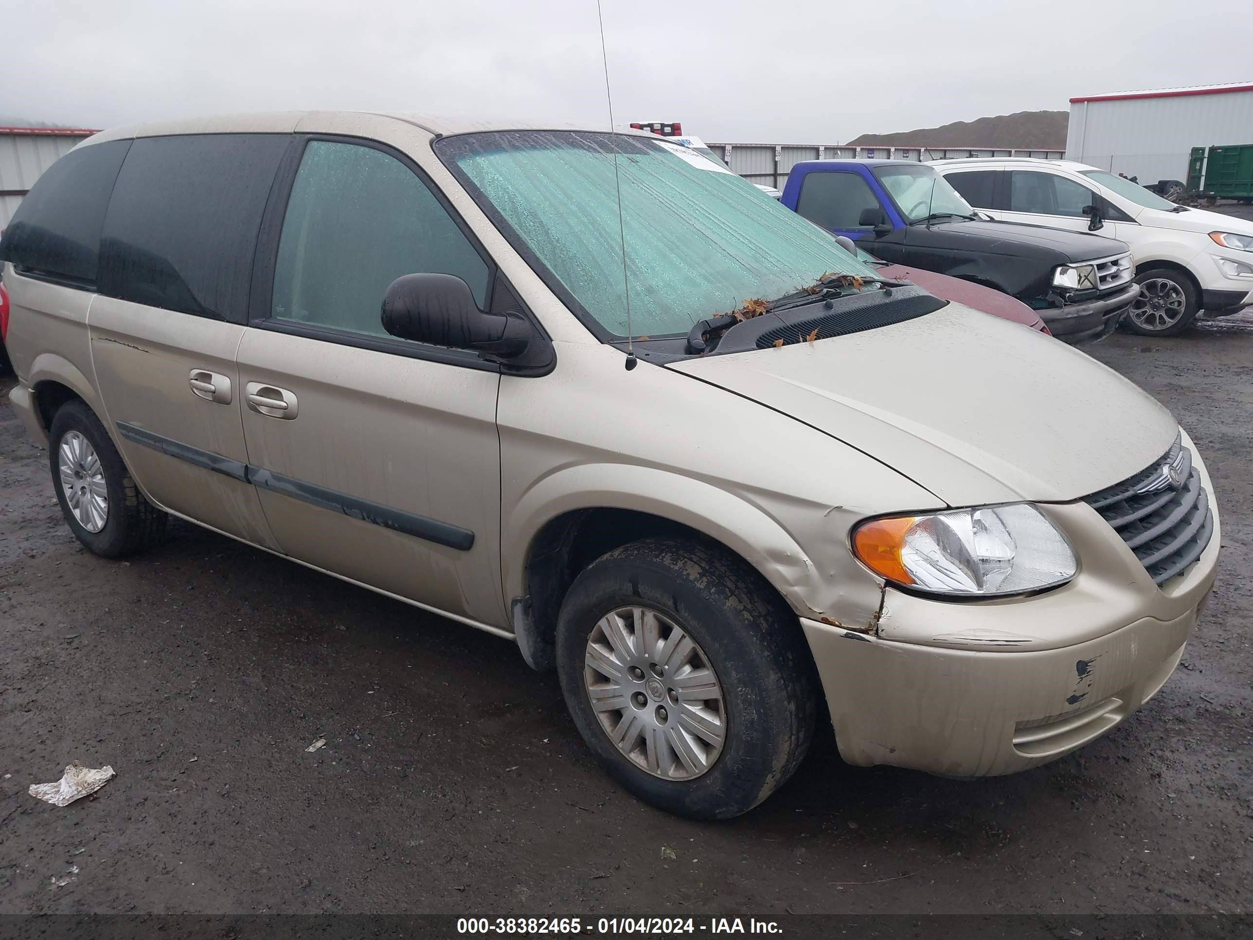 chrysler town & country 2007 1a4gj45r37b120717