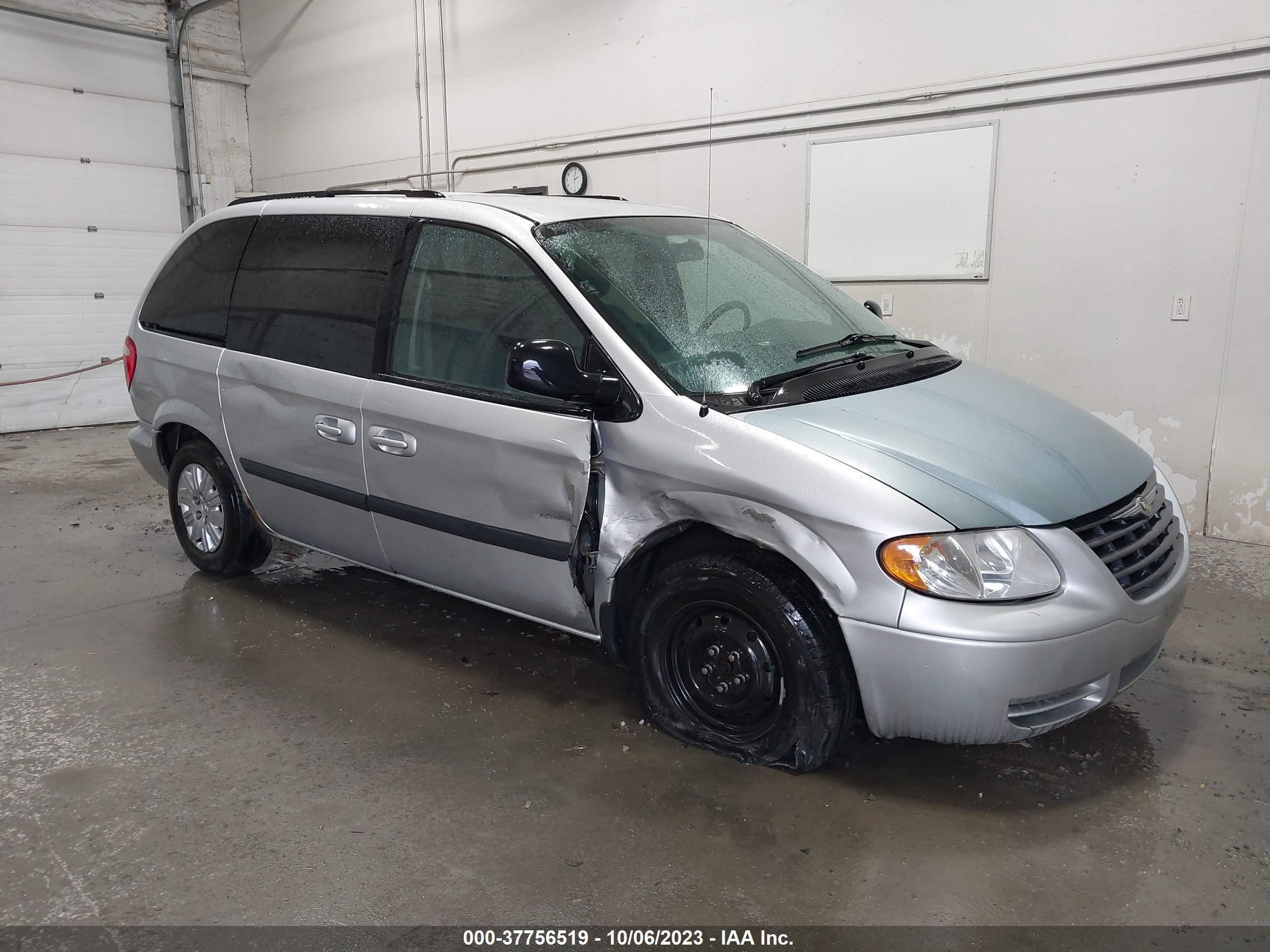 chrysler town & country 2007 1a4gj45rx7b245925