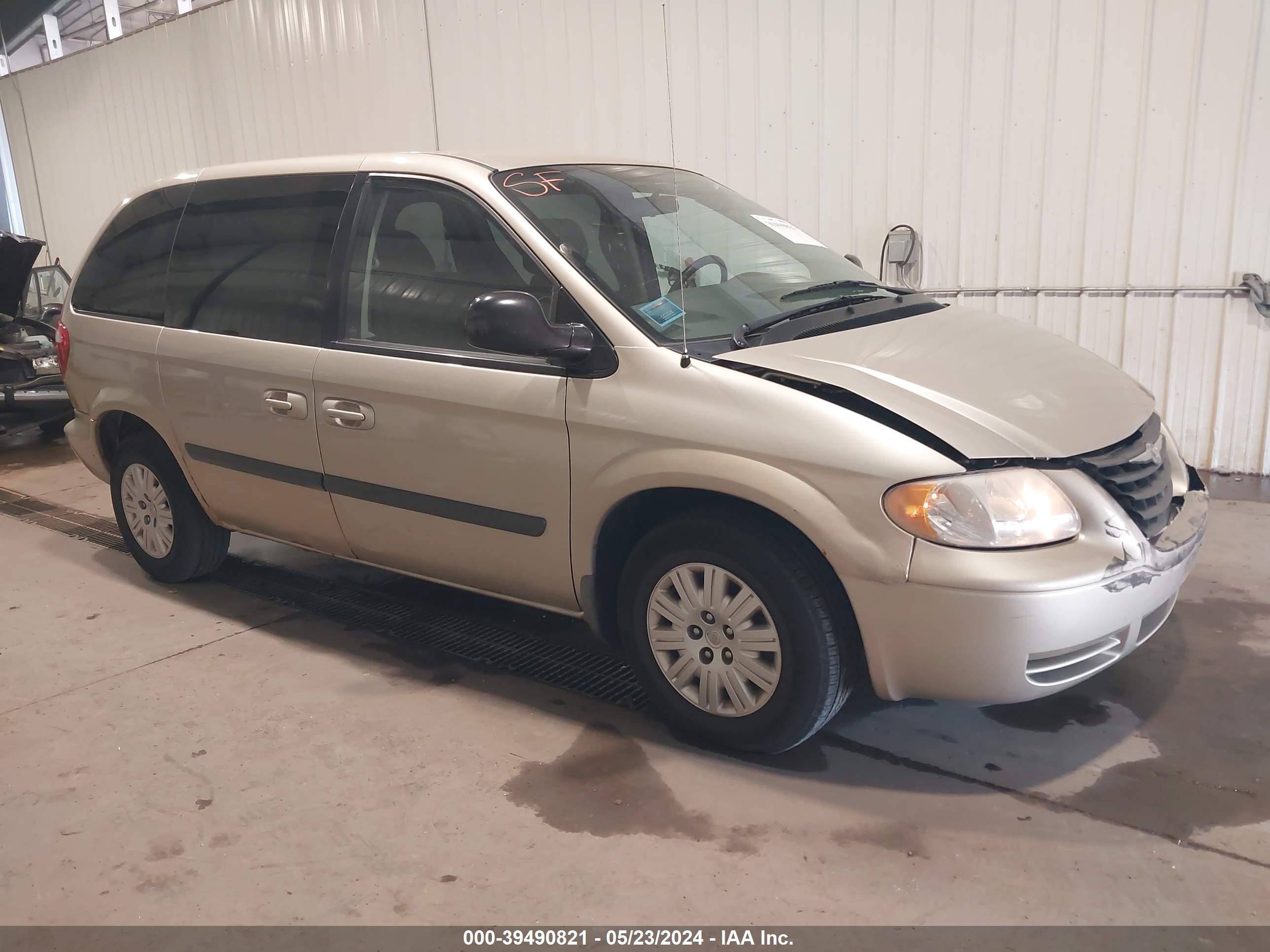 chrysler town & country 2006 1a4gp45r06b745699