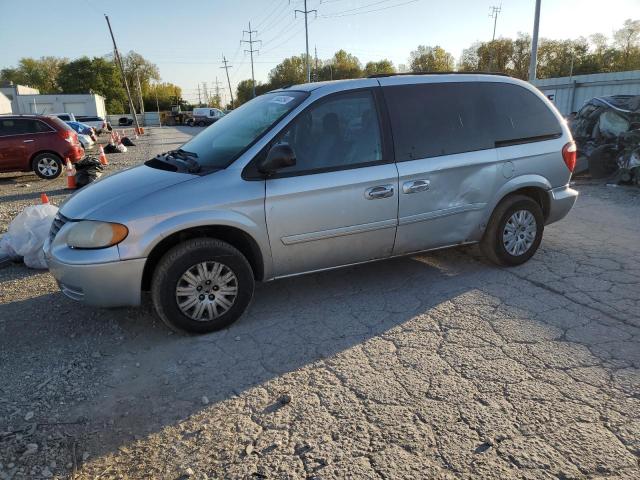 chrysler town & cou 2006 1a4gp45r46b728064