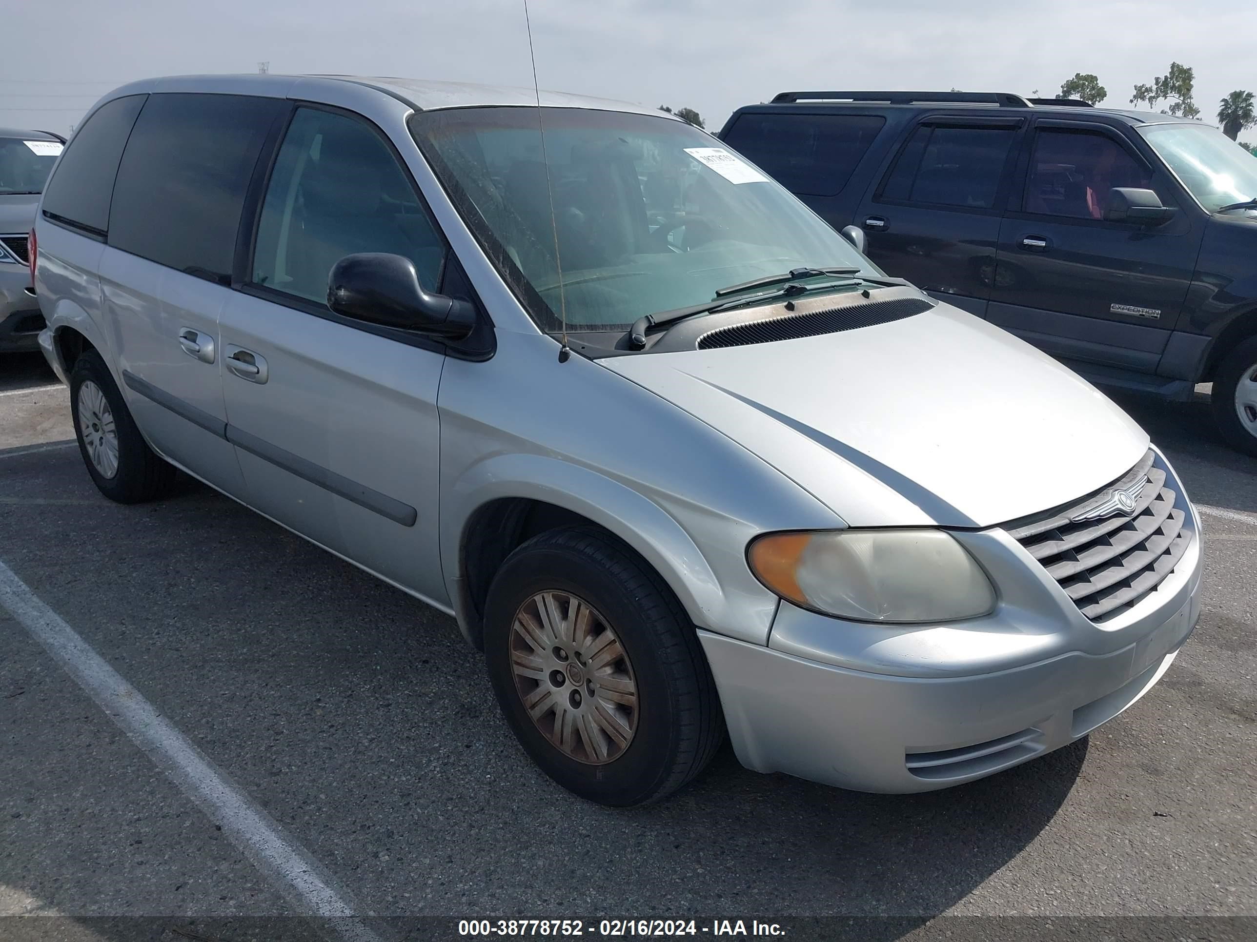 chrysler town & country 2006 1a4gp45r56b733189