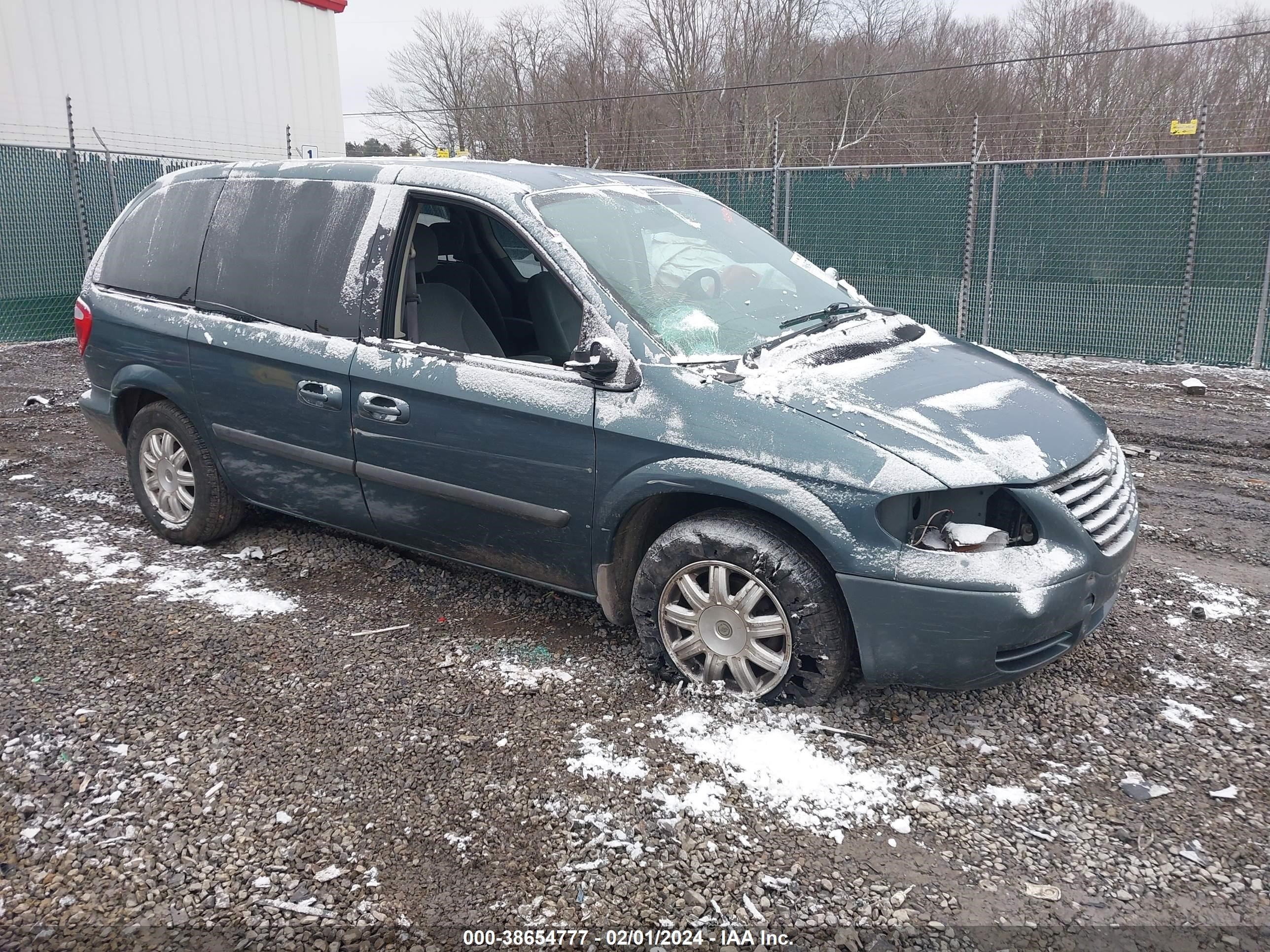 chrysler town & country 2006 1a4gp45r66b529226