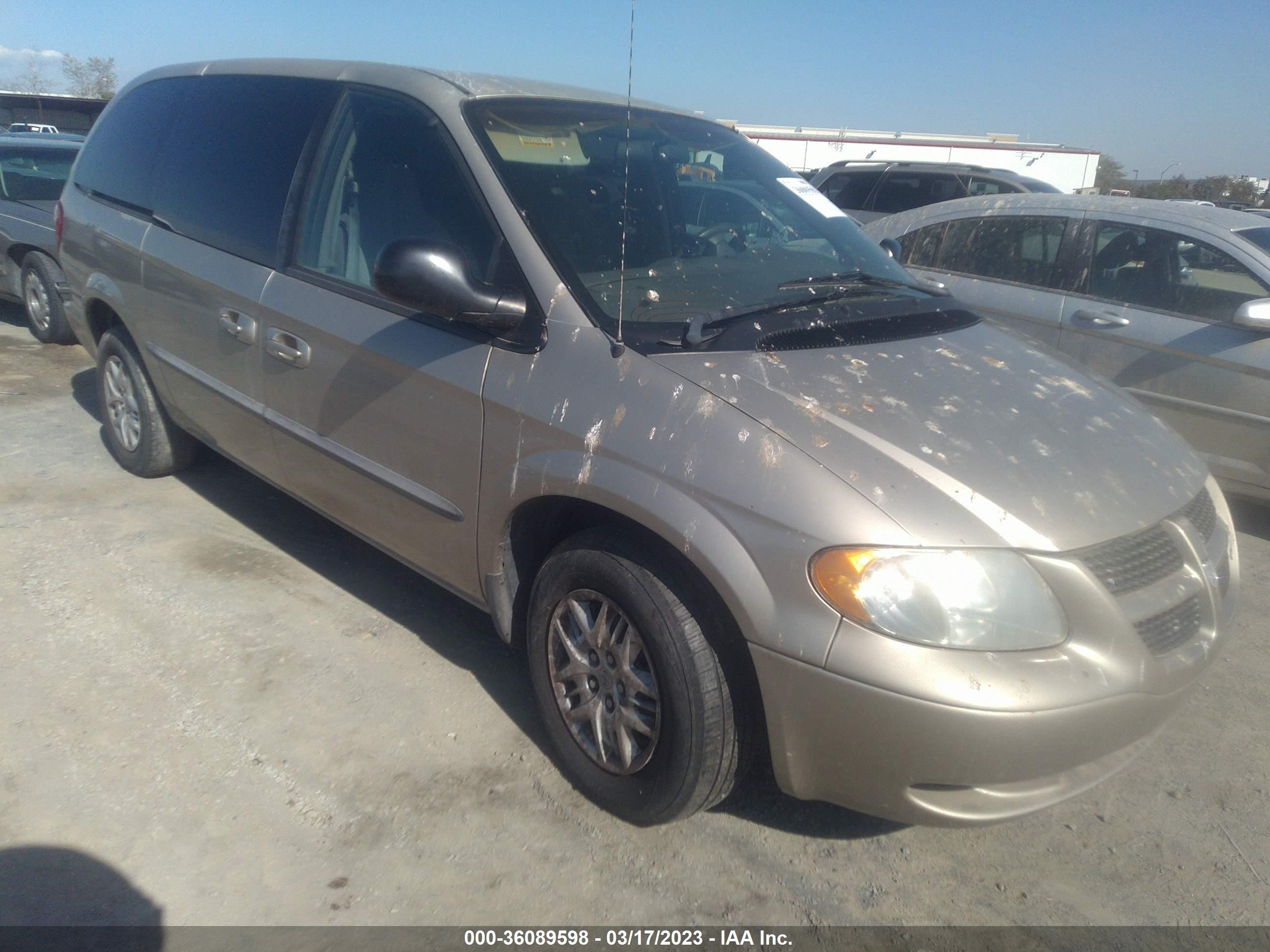 dodge caravan 2002 1b4gp34322b681086