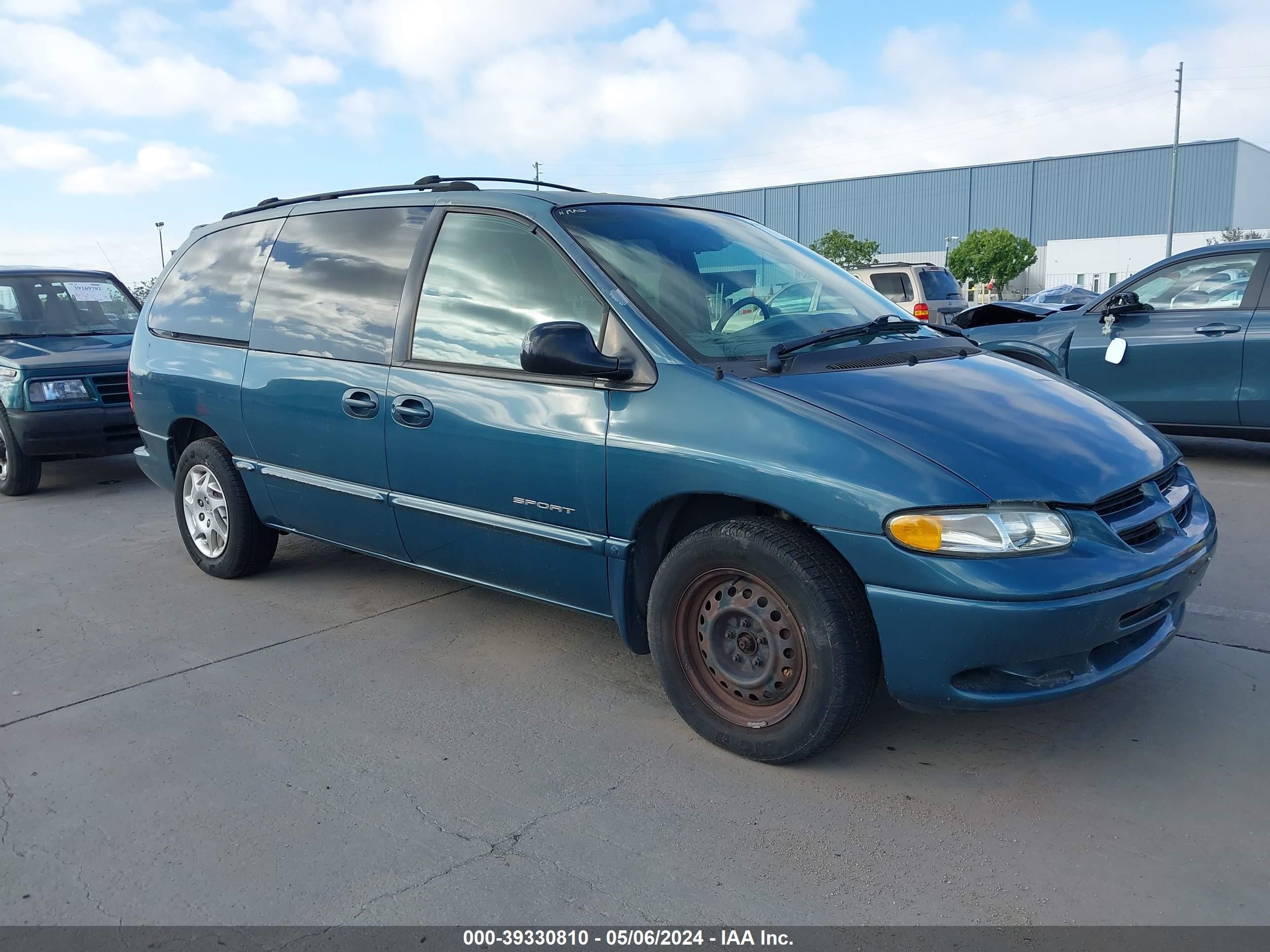 dodge caravan 2000 1b4gp44r9yb643079