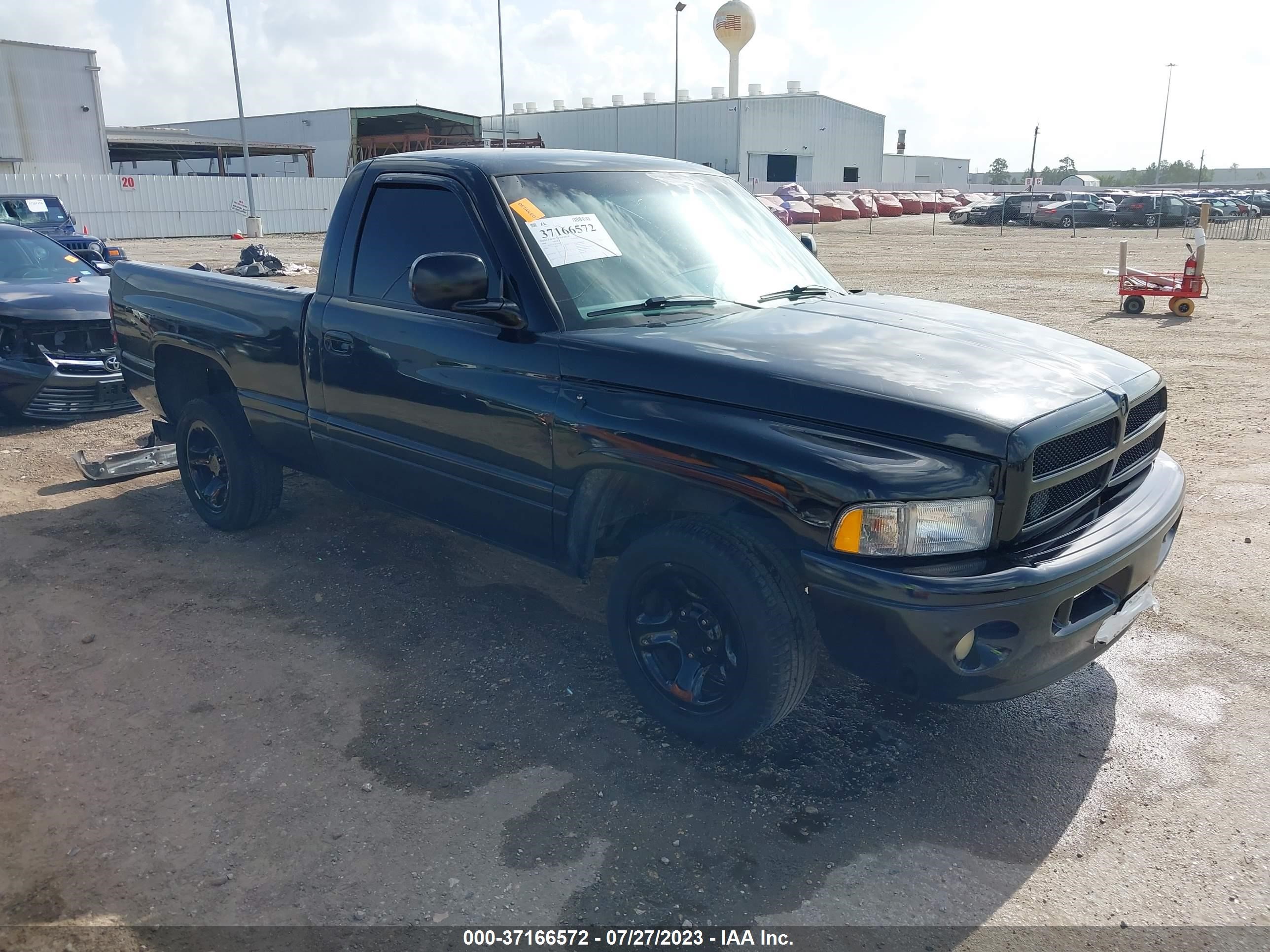 dodge ram 2000 1b7hc16x8ys540393