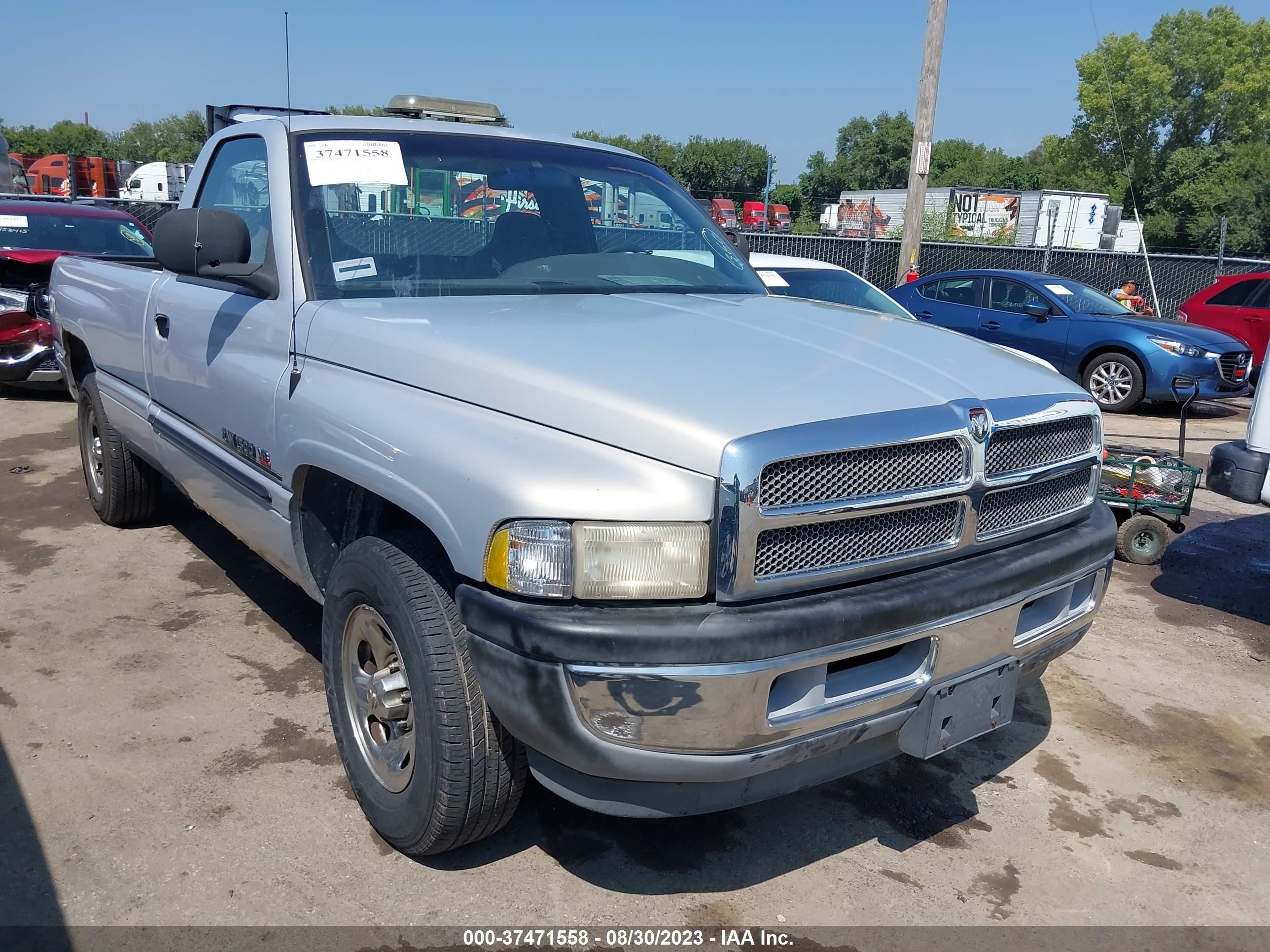 dodge ram 2000 1b7hc16y8ys505569