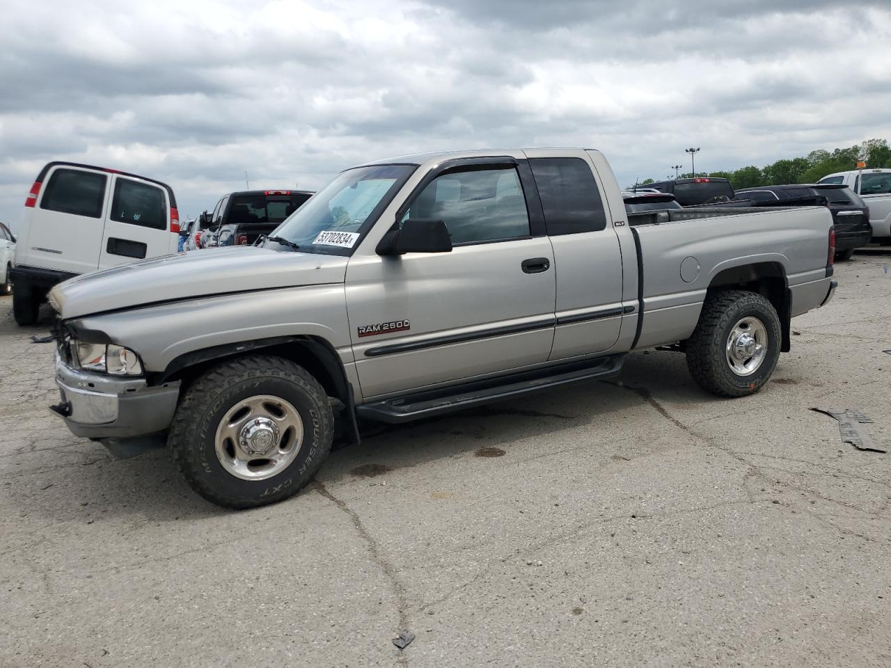 dodge ram 2000 1b7kc2369yj135169