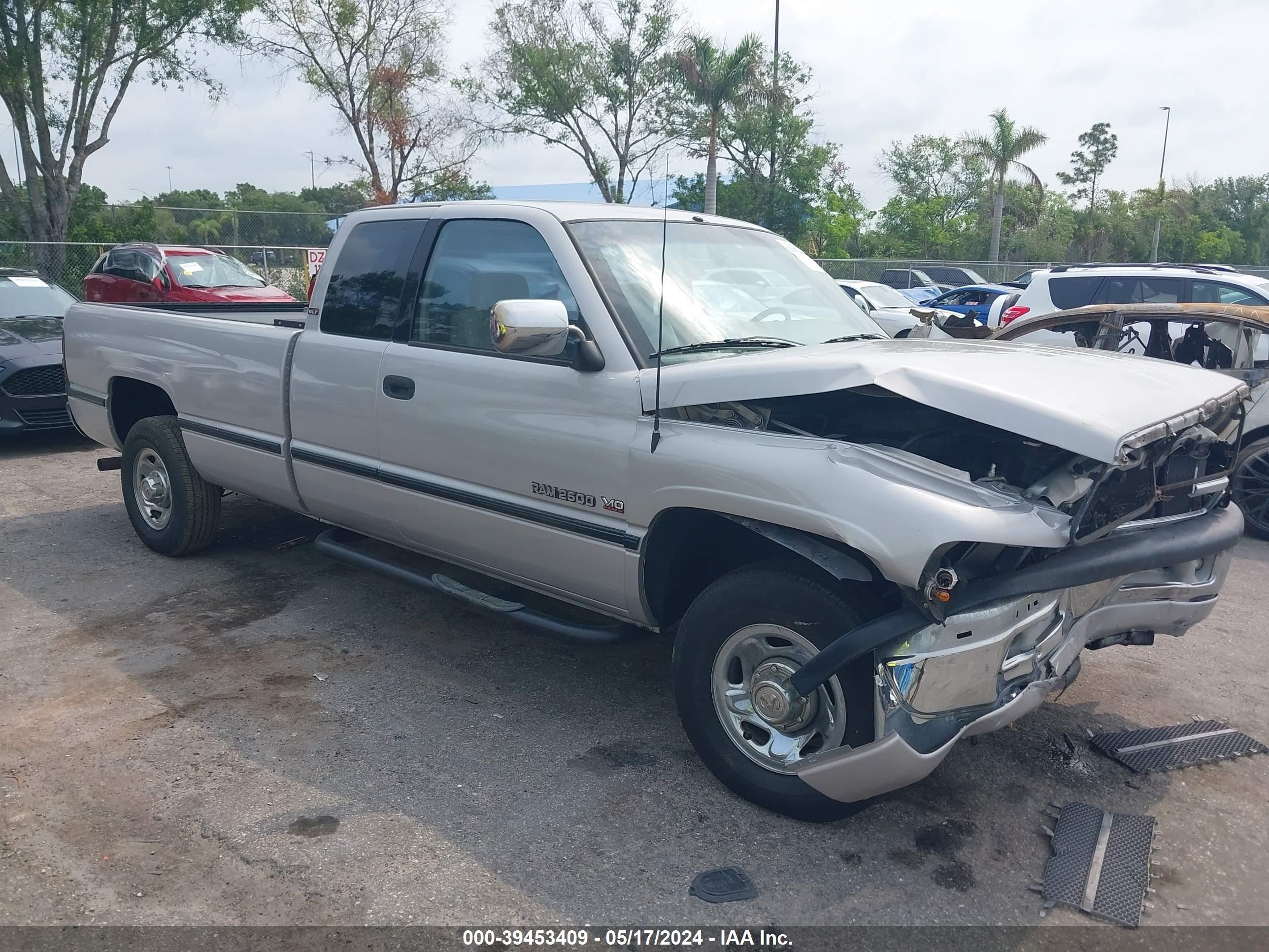 dodge ram 1996 1b7kc23w5tj111699