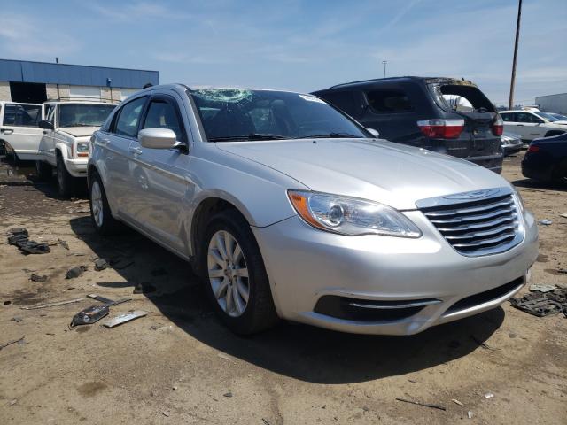 chrysler 200 tourin 2011 1c3bc1fb1bn500810