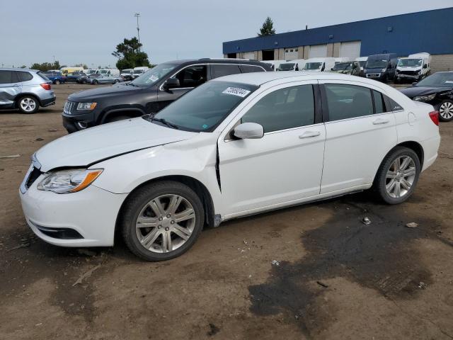 chrysler 200 tourin 2011 1c3bc1fb4bn615577