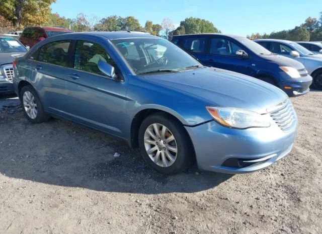 chrysler 200 2011 1c3bc1fb6bn585983