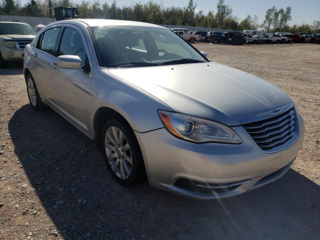 chrysler  2011 1c3bc1fb7bn589590