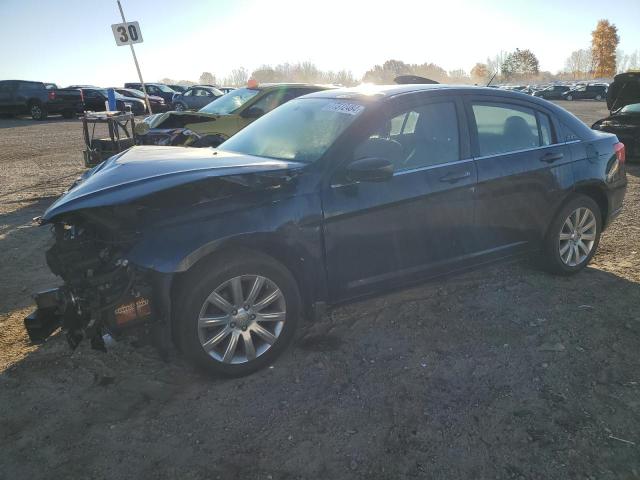 chrysler 200 tourin 2011 1c3bc1fb8bn579716