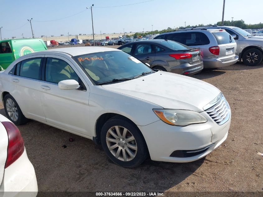 chrysler 200 2011 1c3bc1fb9bn511490