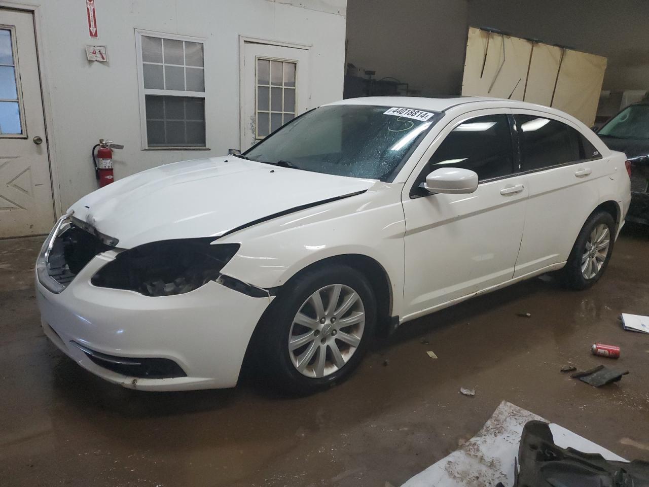 chrysler 200 2011 1c3bc1fg4bn522795