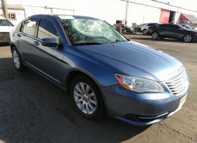 chrysler 200 2011 1c3bc1fg4bn555182