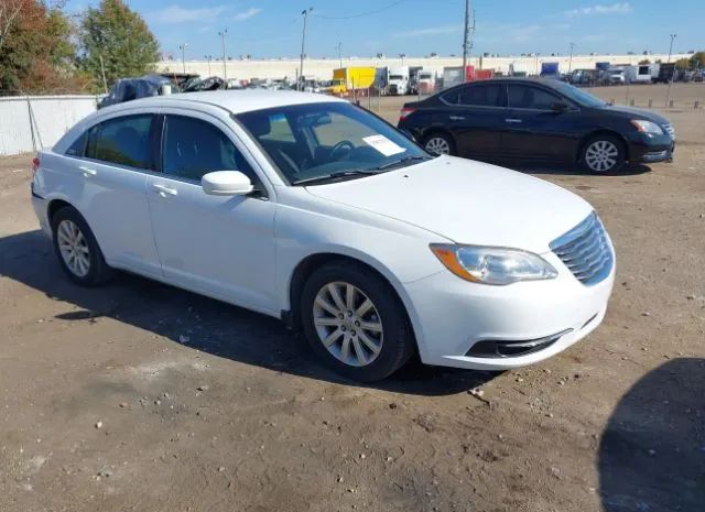 chrysler 200 2011 1c3bc1fg5bn547950