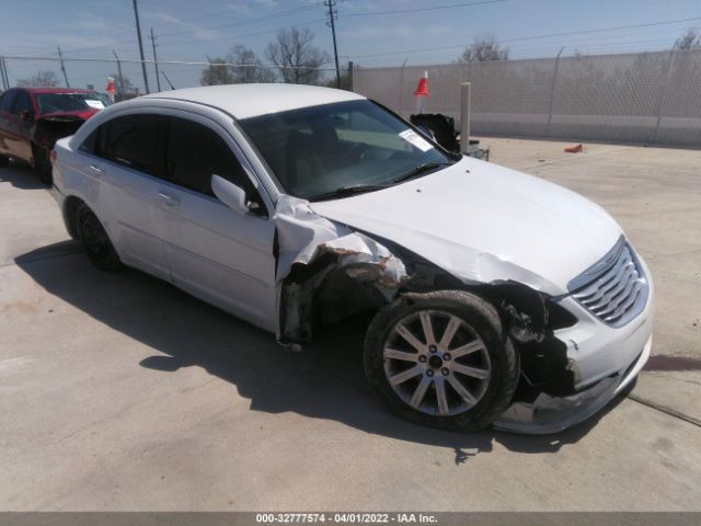 chrysler 200 2011 1c3bc1fgxbn552626