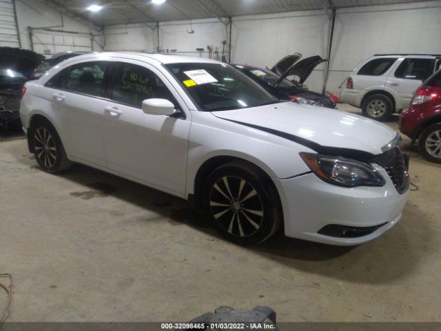 chrysler 200 2011 1c3bc8fg2bn567582