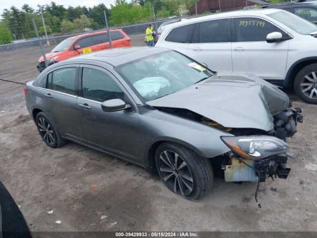 chrysler 200 2011 1c3bc8fg2bn611211