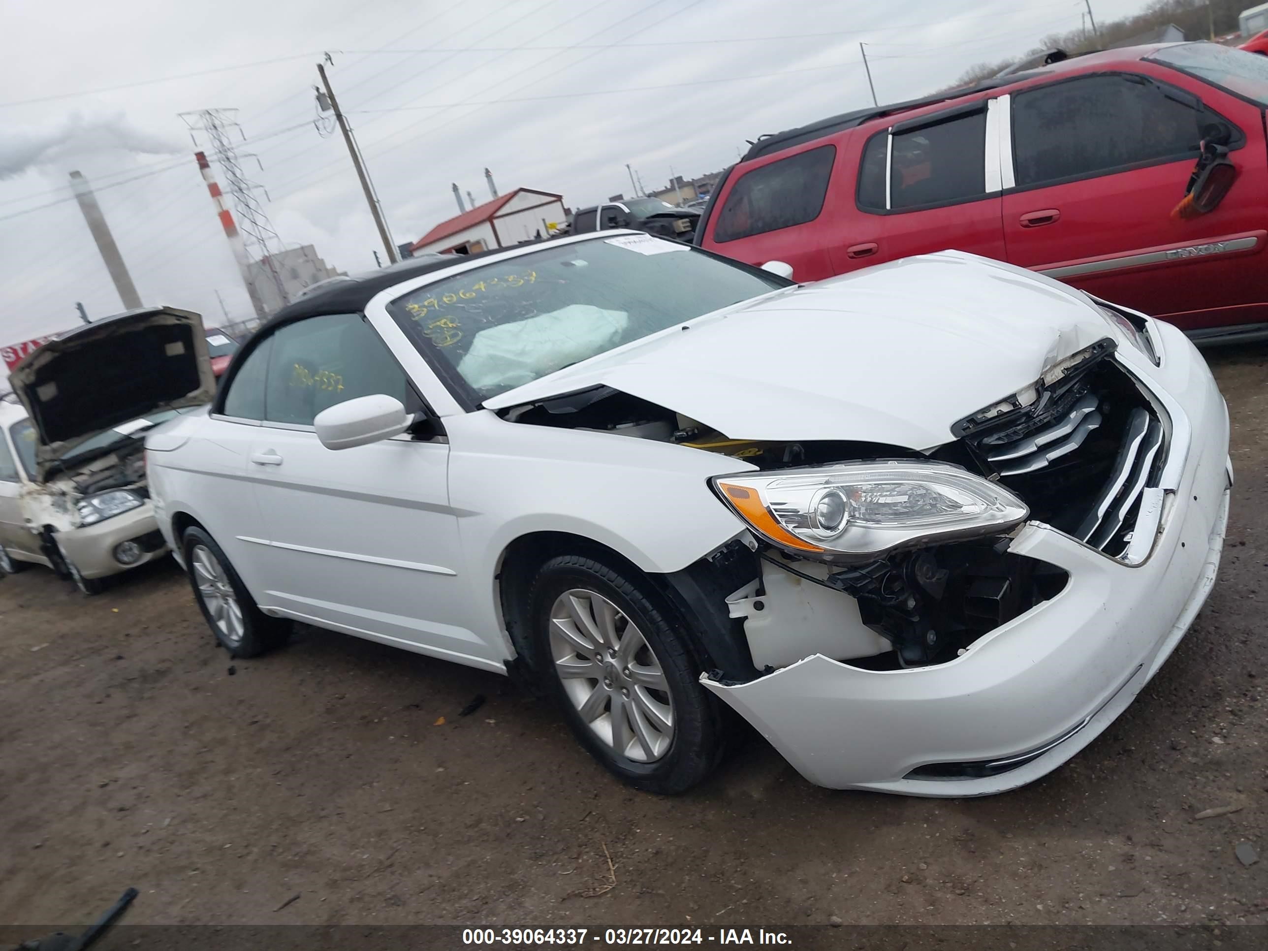 chrysler 200 2012 1c3bcbegxcn261584