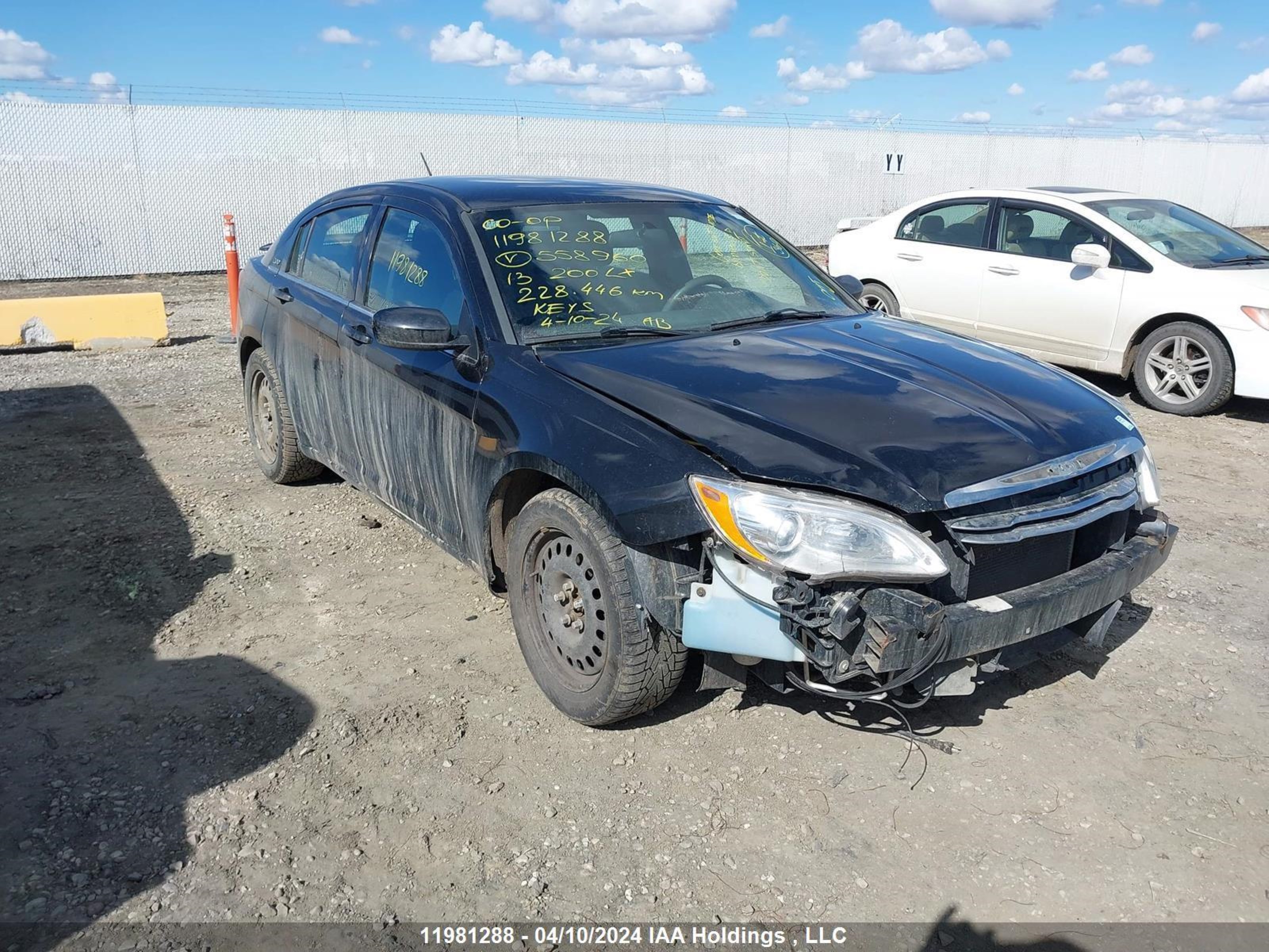 chrysler 200 2013 1c3ccbab7dn558960