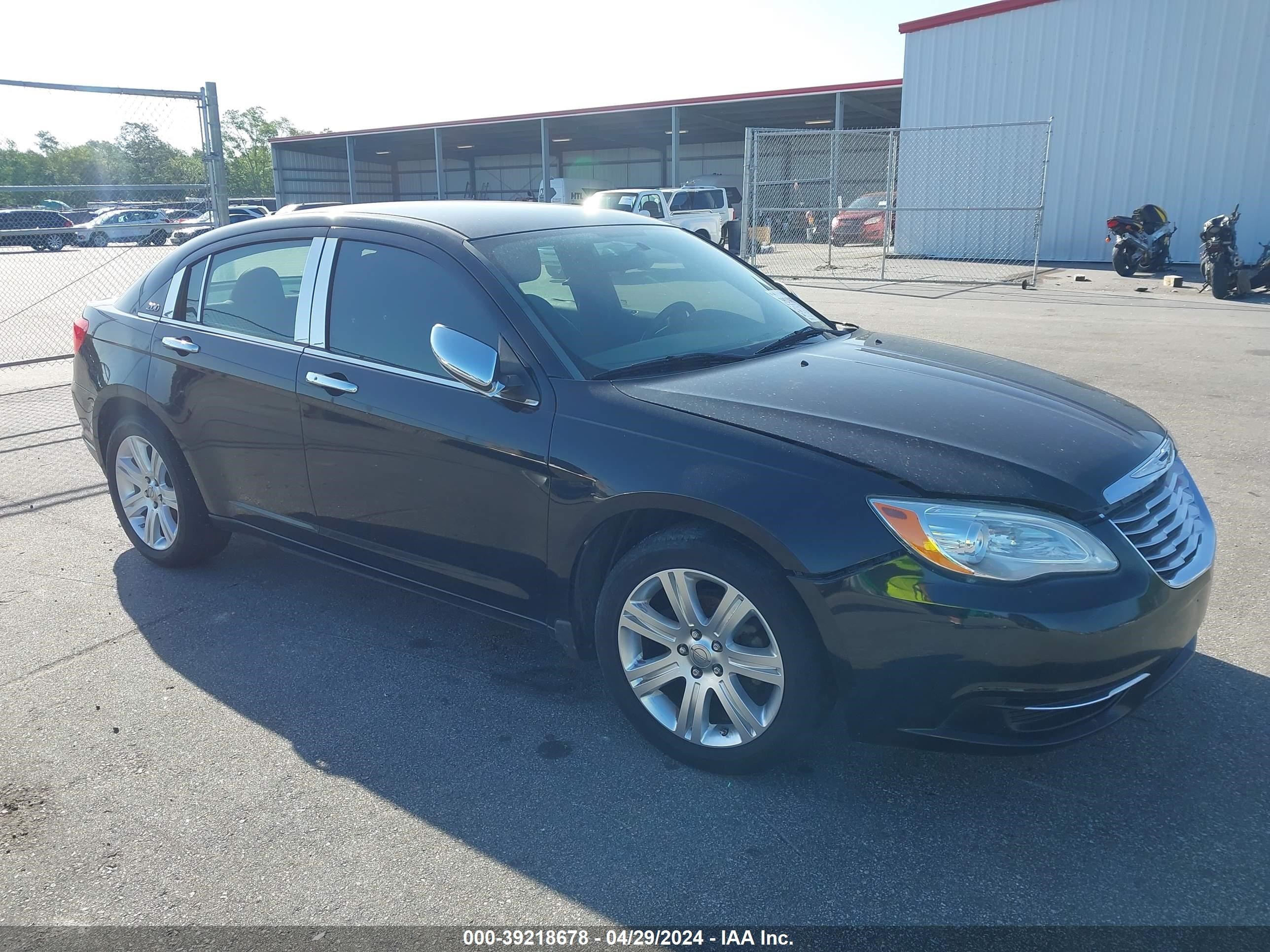 chrysler 200 2013 1c3ccbbb3dn743392