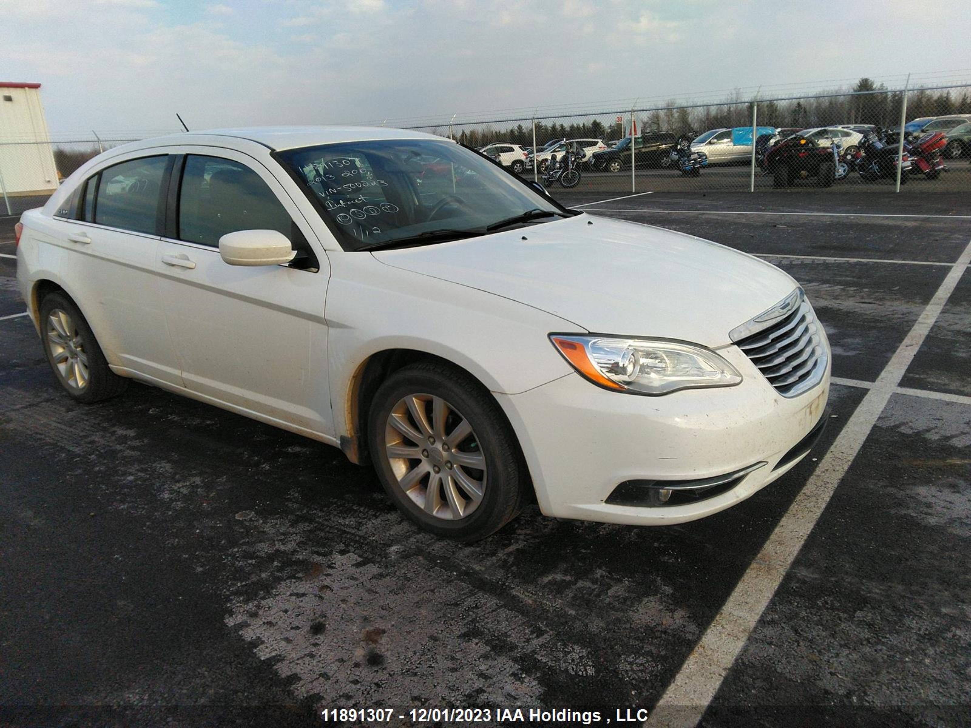 chrysler 200 2013 1c3ccbbb4dn500223