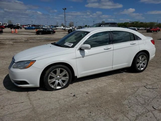 chrysler 200 tourin 2014 1c3ccbbb4en192729