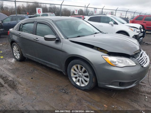 chrysler 200 2013 1c3ccbbb7dn579628