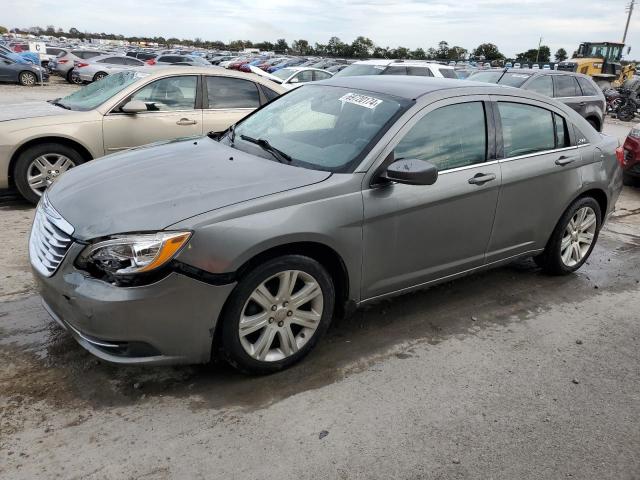 chrysler 200 tourin 2013 1c3ccbbb9dn515137