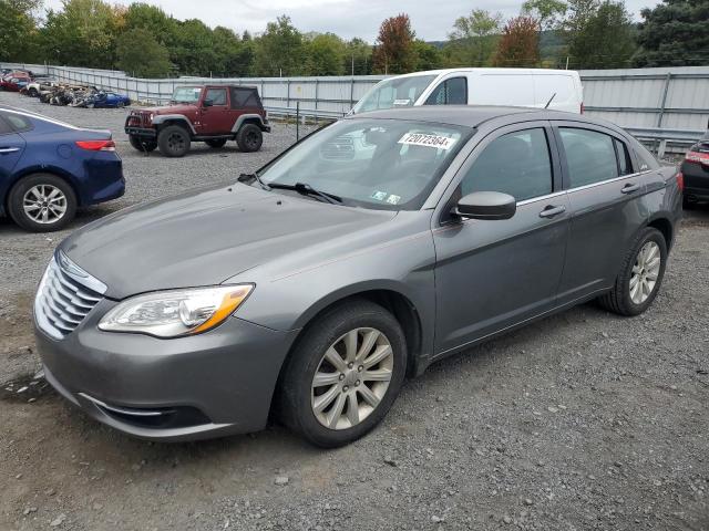 chrysler 200 tourin 2013 1c3ccbbb9dn584166