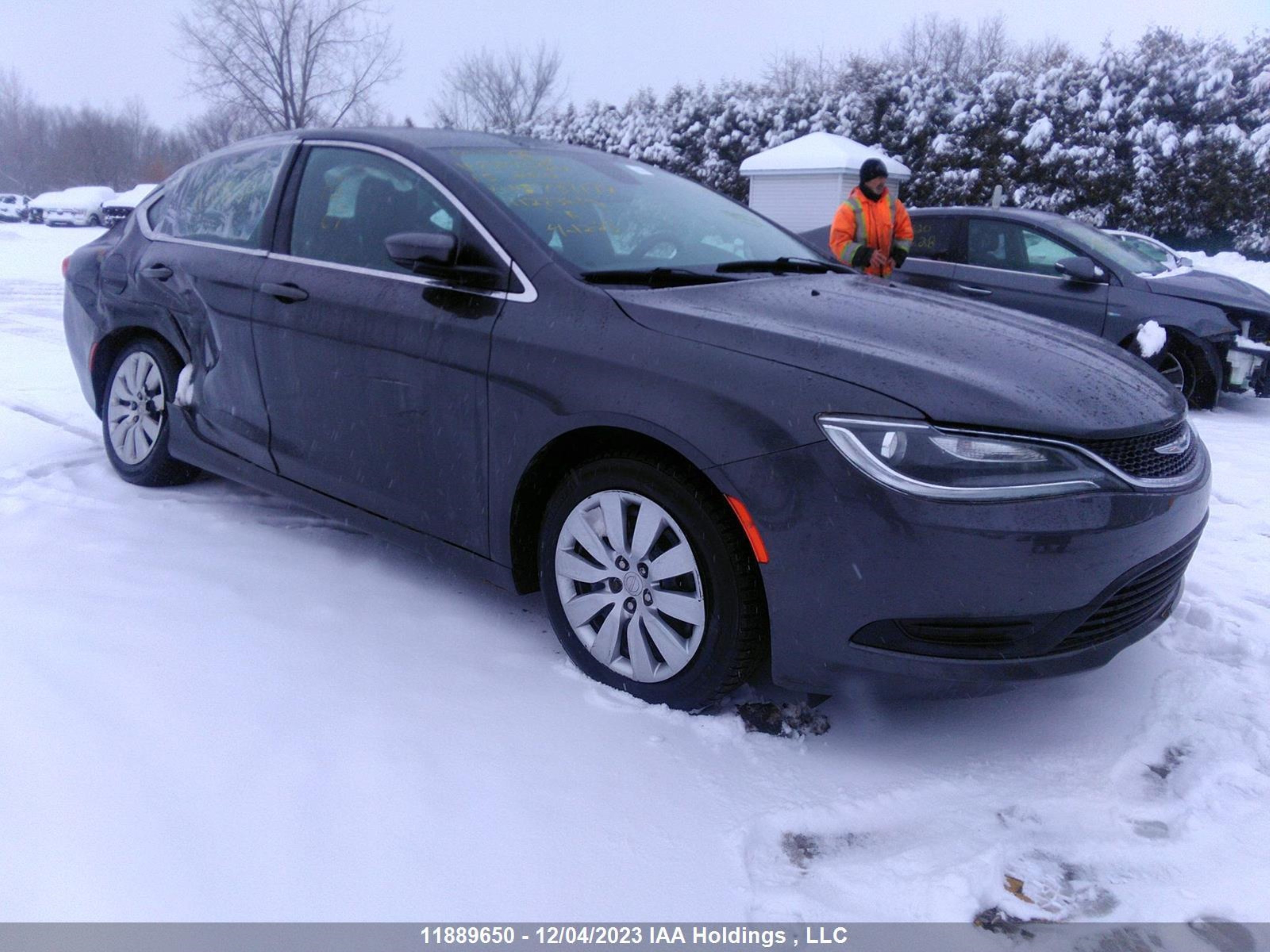 chrysler 200 2015 1c3cccfb9fn737177