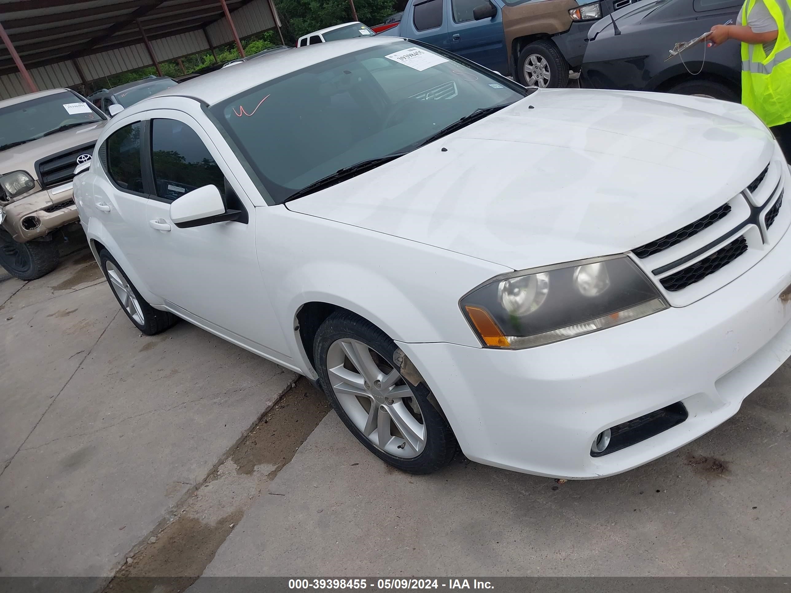 dodge avenger 2014 1c3cdzcb9en111440