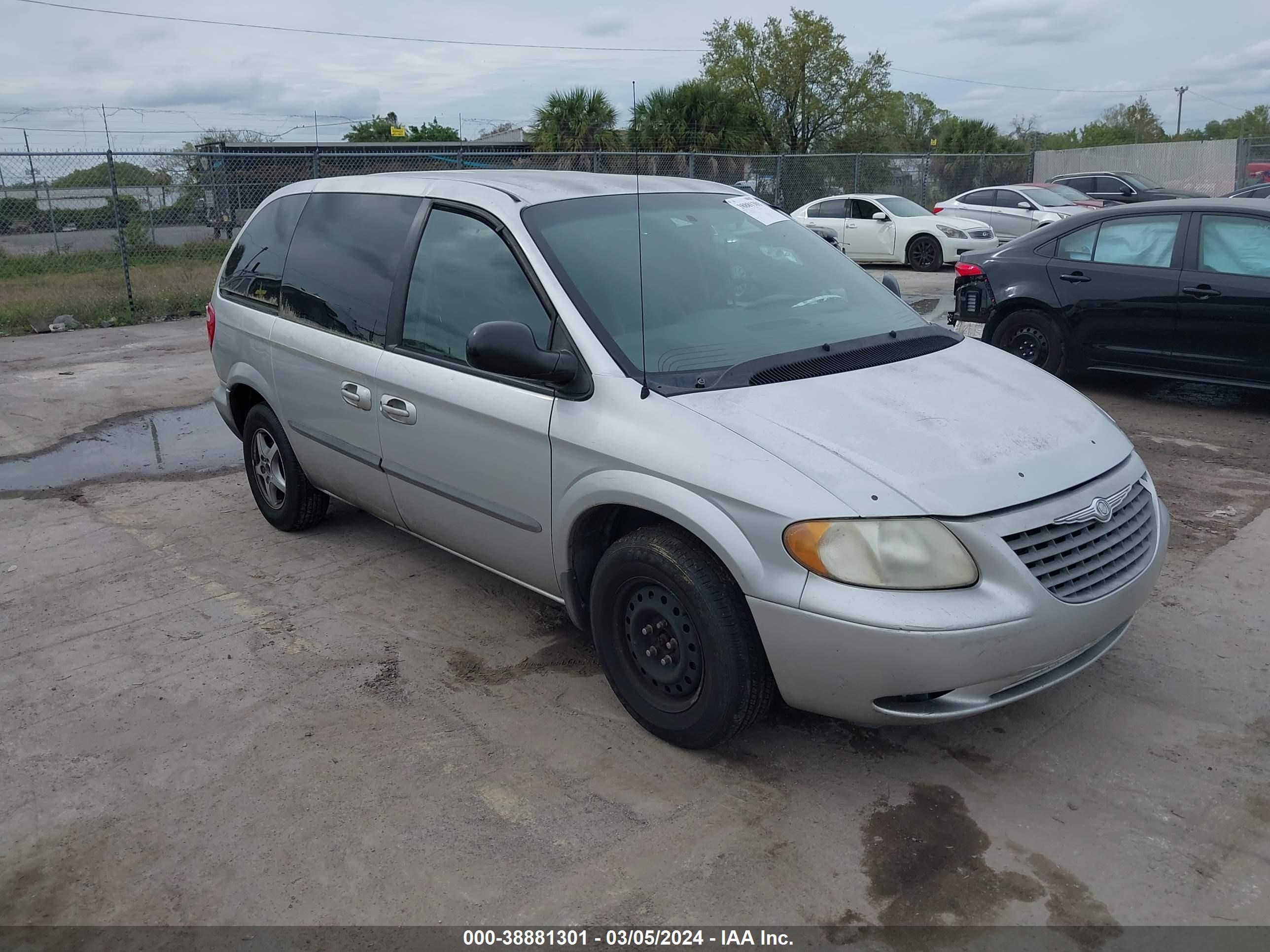 chrysler voyager 2002 1c4gj45382b649087