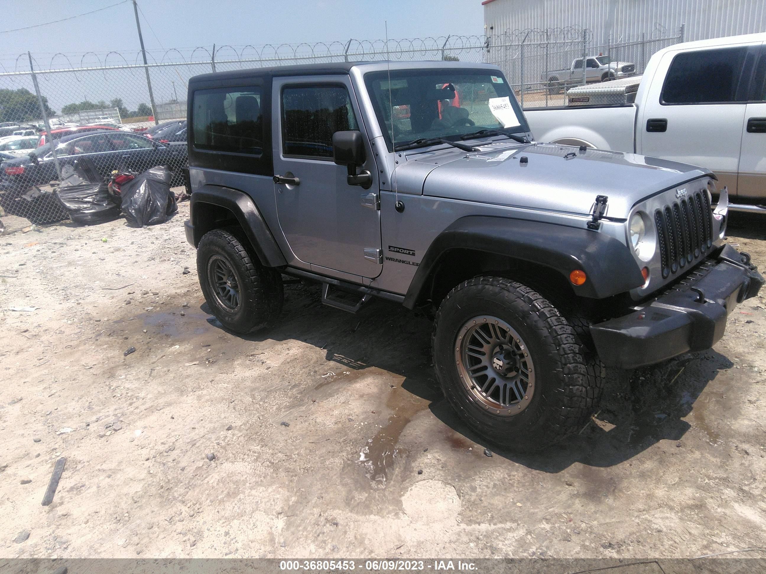 jeep wrangler 2013 1c4gjwag5dl534870