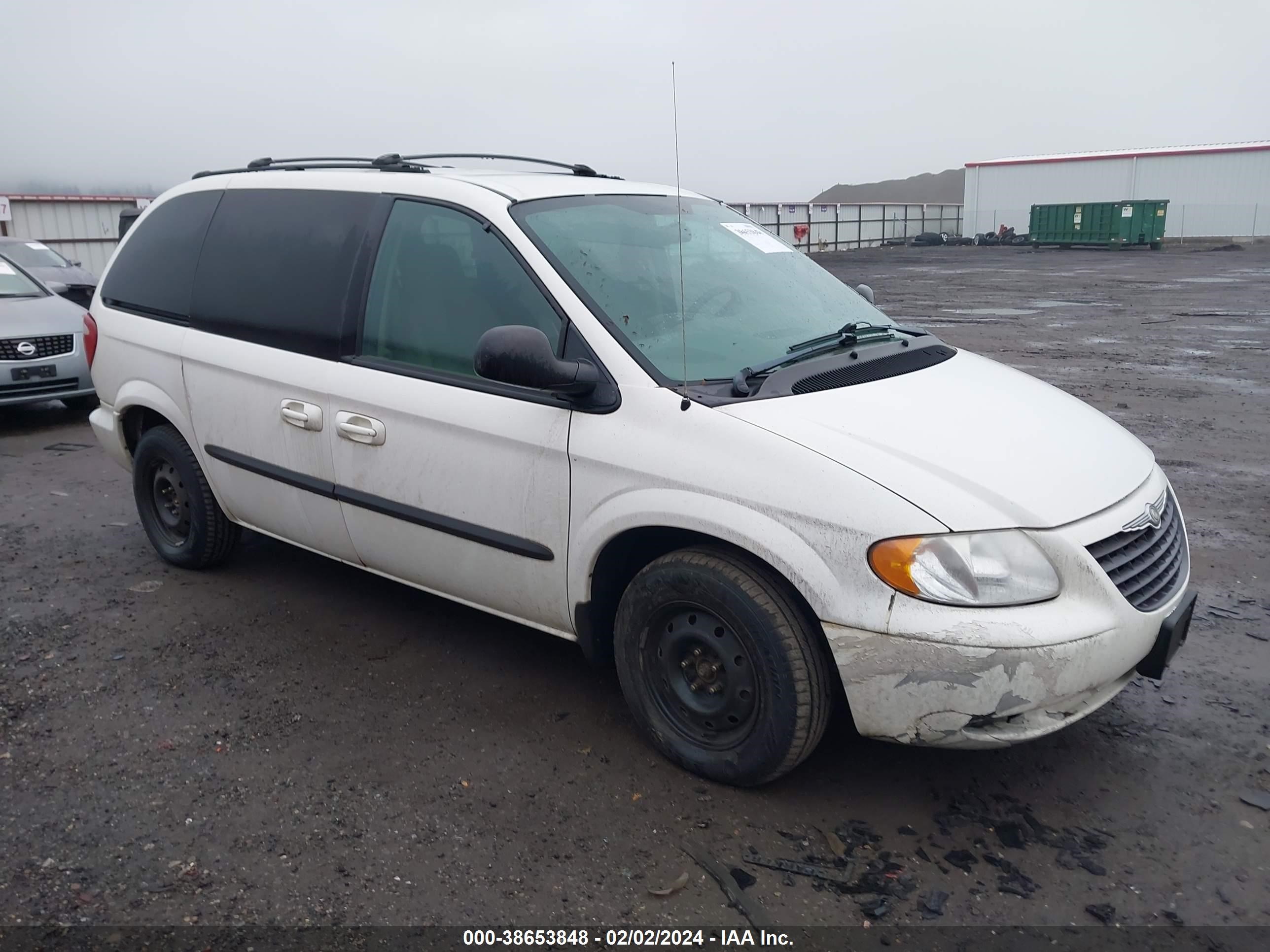 chrysler town & country 2004 1c4gp45r44b585684