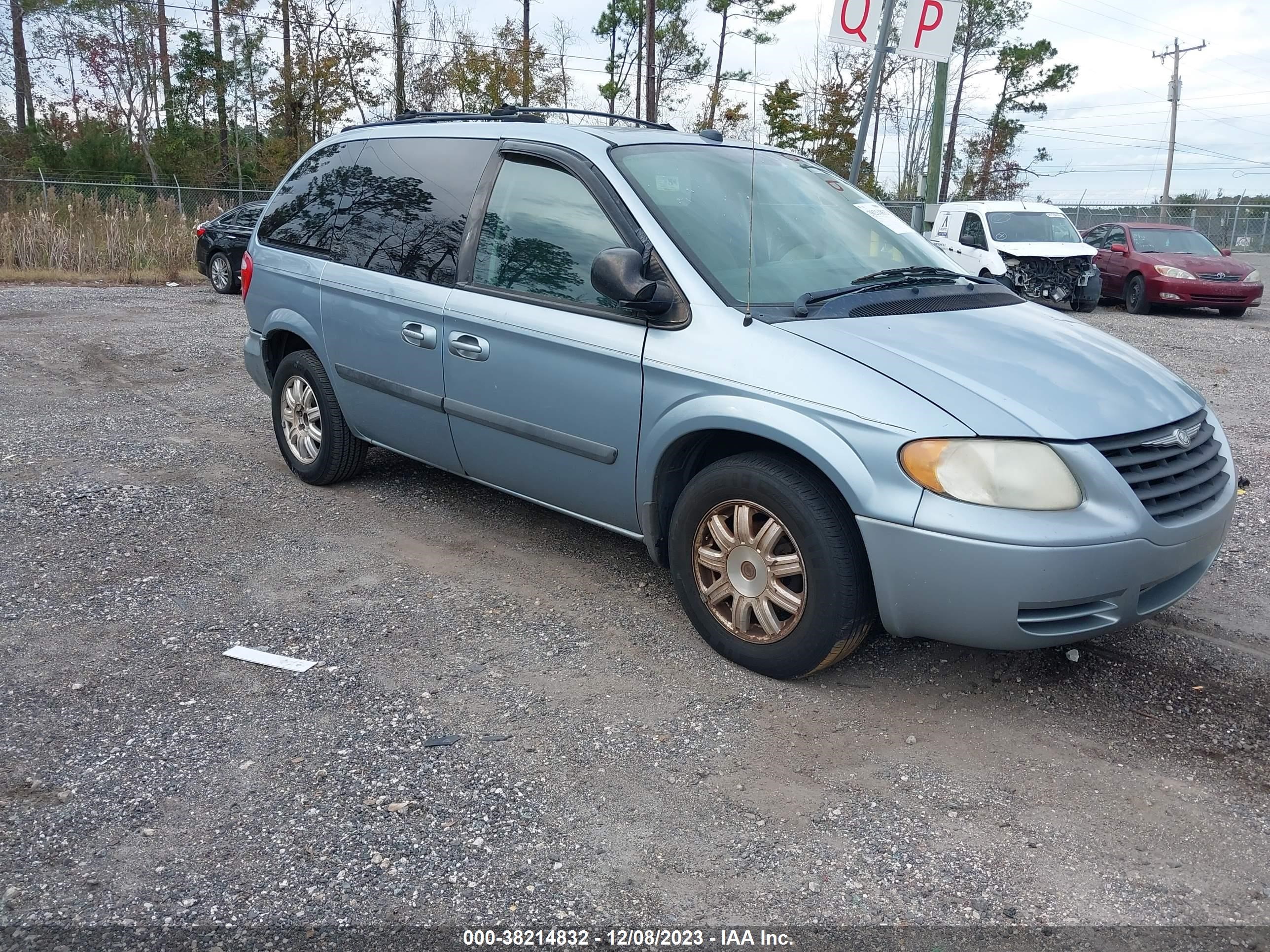 chrysler town & country 2005 1c4gp45r95b361876