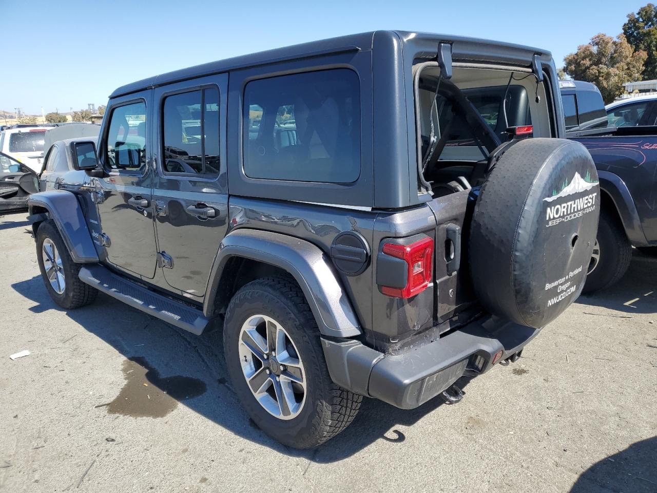 jeep wrangler 2018 1c4hjxeg2jw235402