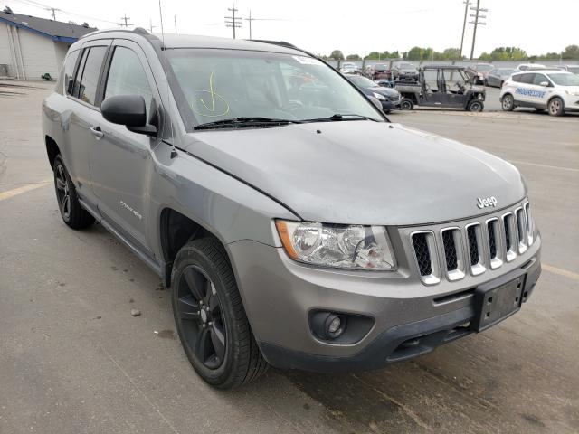 jeep  2013 1c4njdeb4dd108687