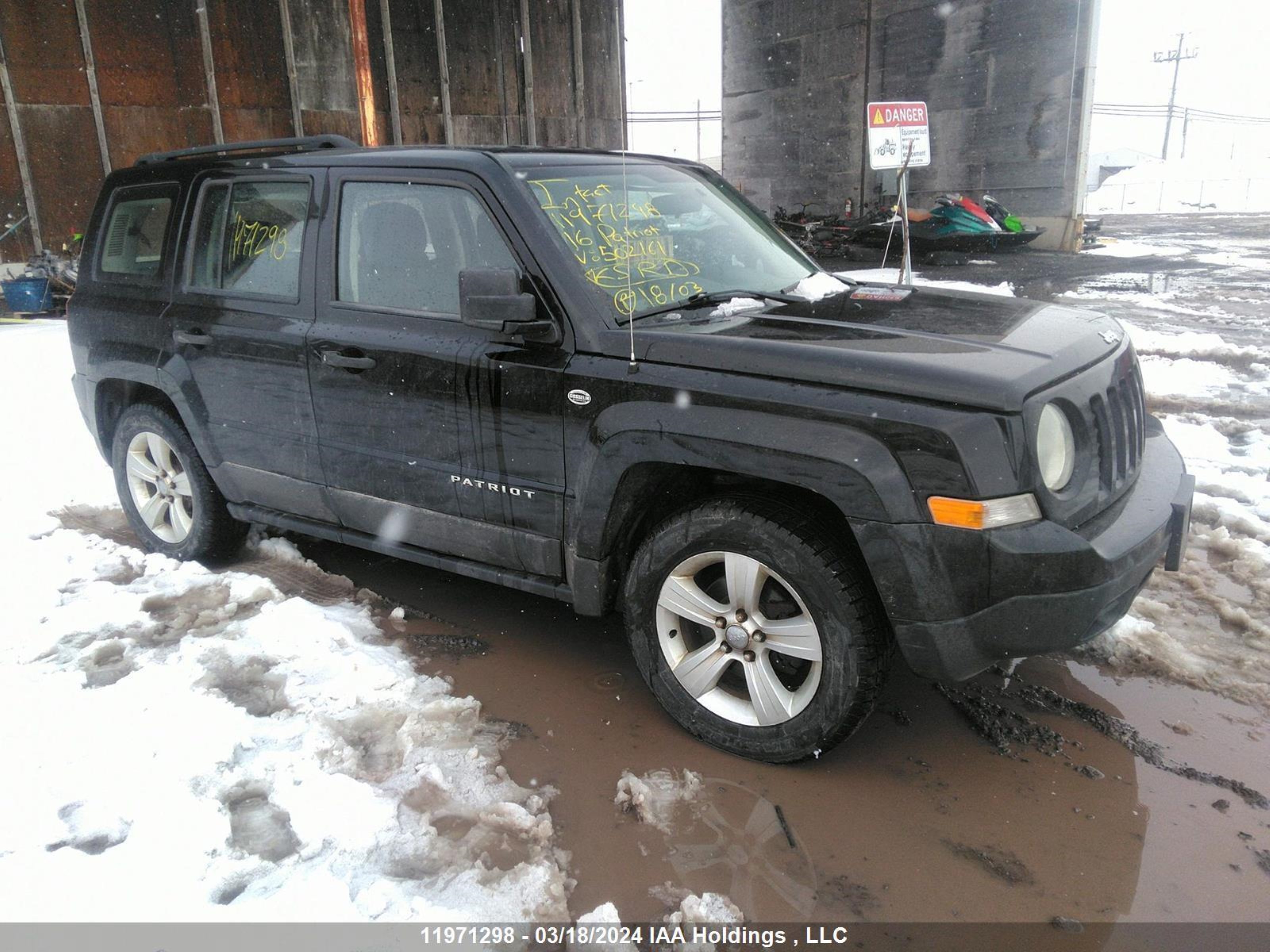 jeep liberty (patriot) 2016 1c4njpab3gd502161