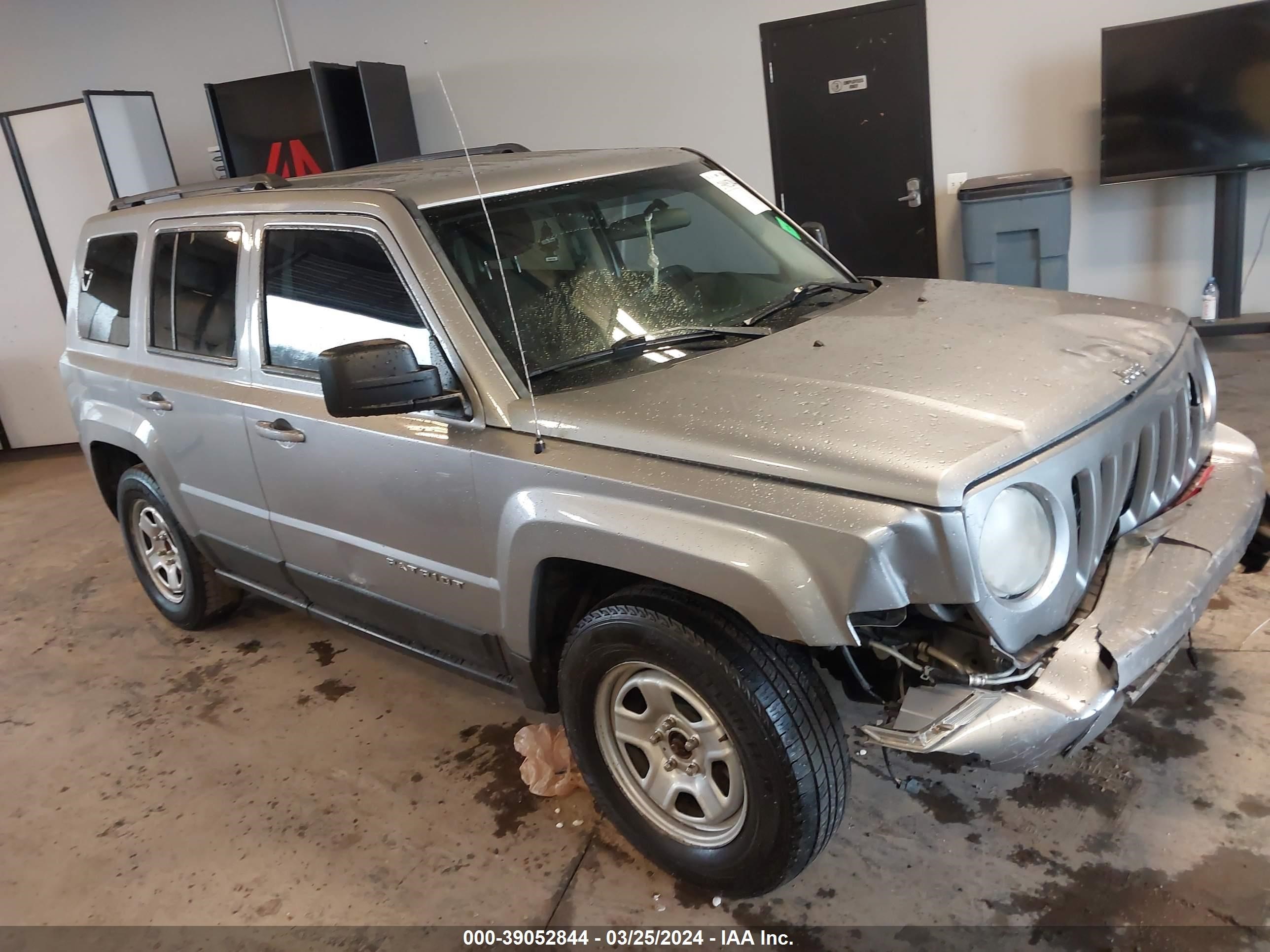 jeep liberty (patriot) 2014 1c4njpba0ed774959