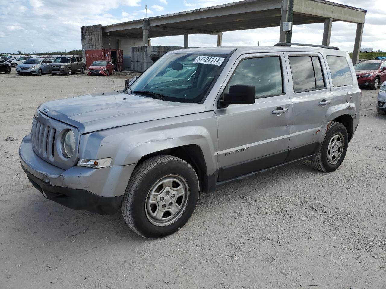 jeep liberty (patriot) 2016 1c4njpba4gd687908