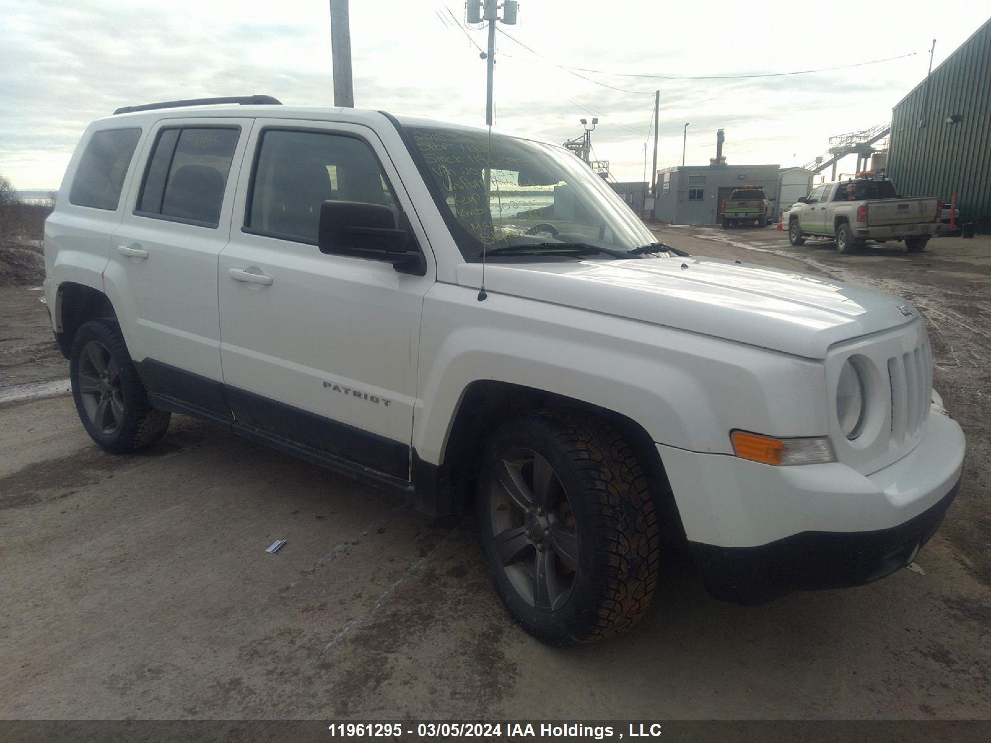 jeep liberty (patriot) 2015 1c4njrab4fd201537