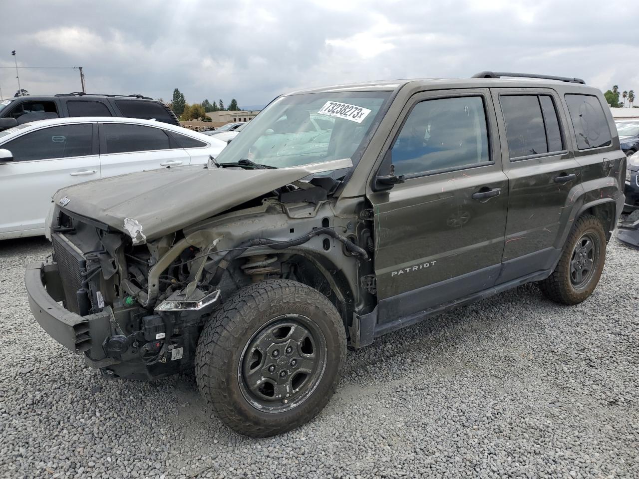 jeep liberty (patriot) 2016 1c4njrbb4gd511591