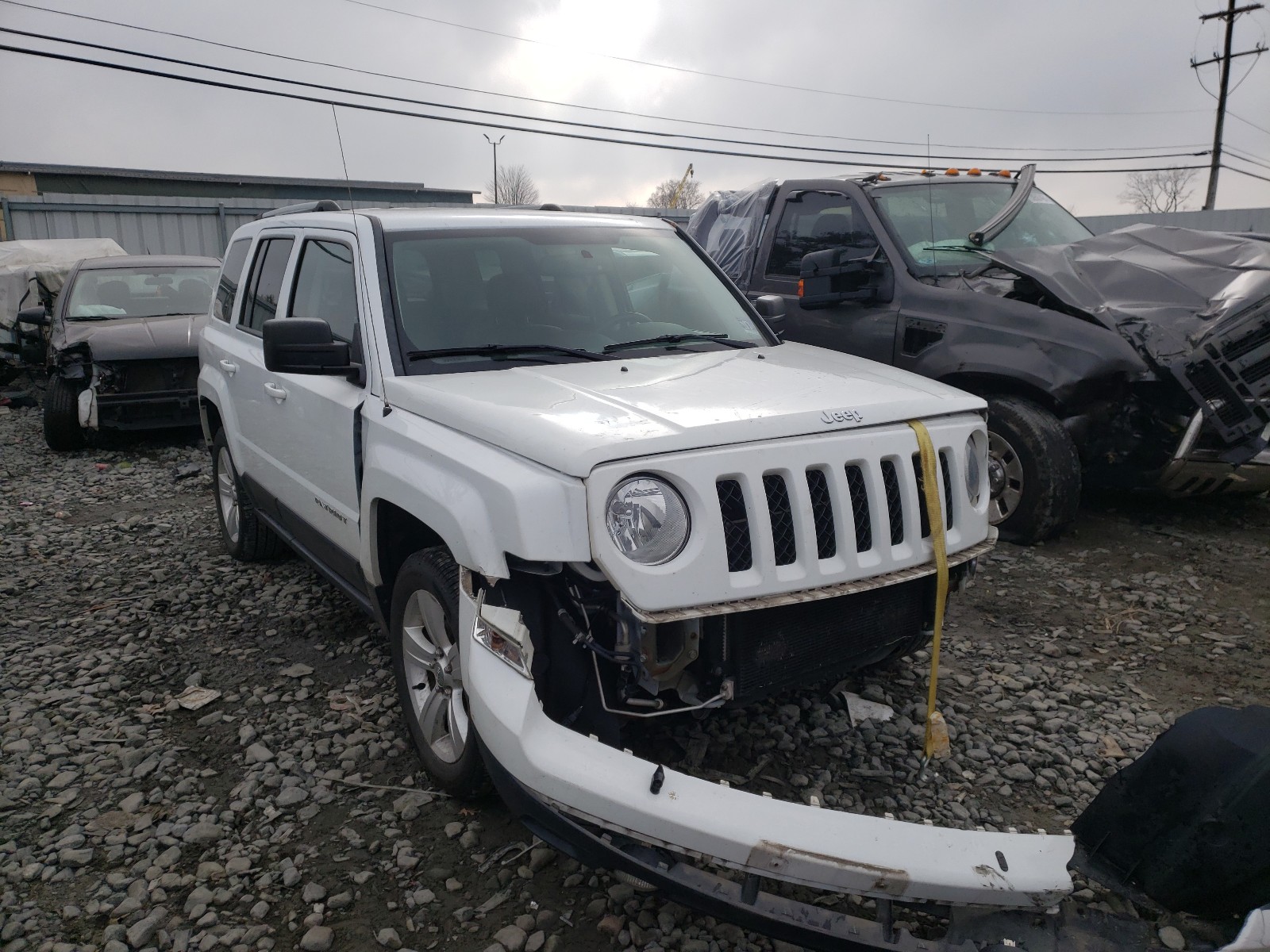 jeep  2014 1c4njrcb6ed928562