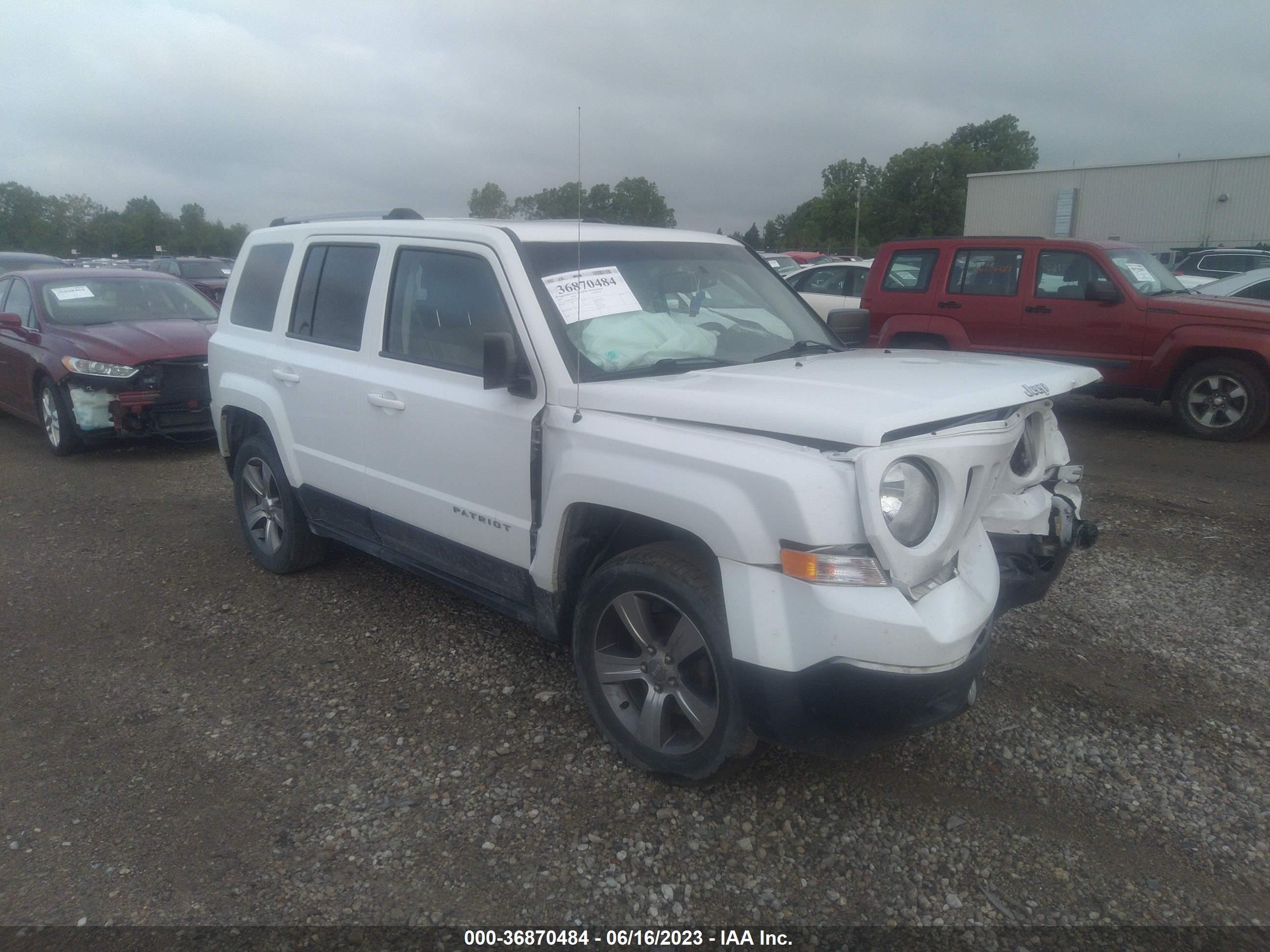 jeep liberty (patriot) 2016 1c4njrfb9gd746210