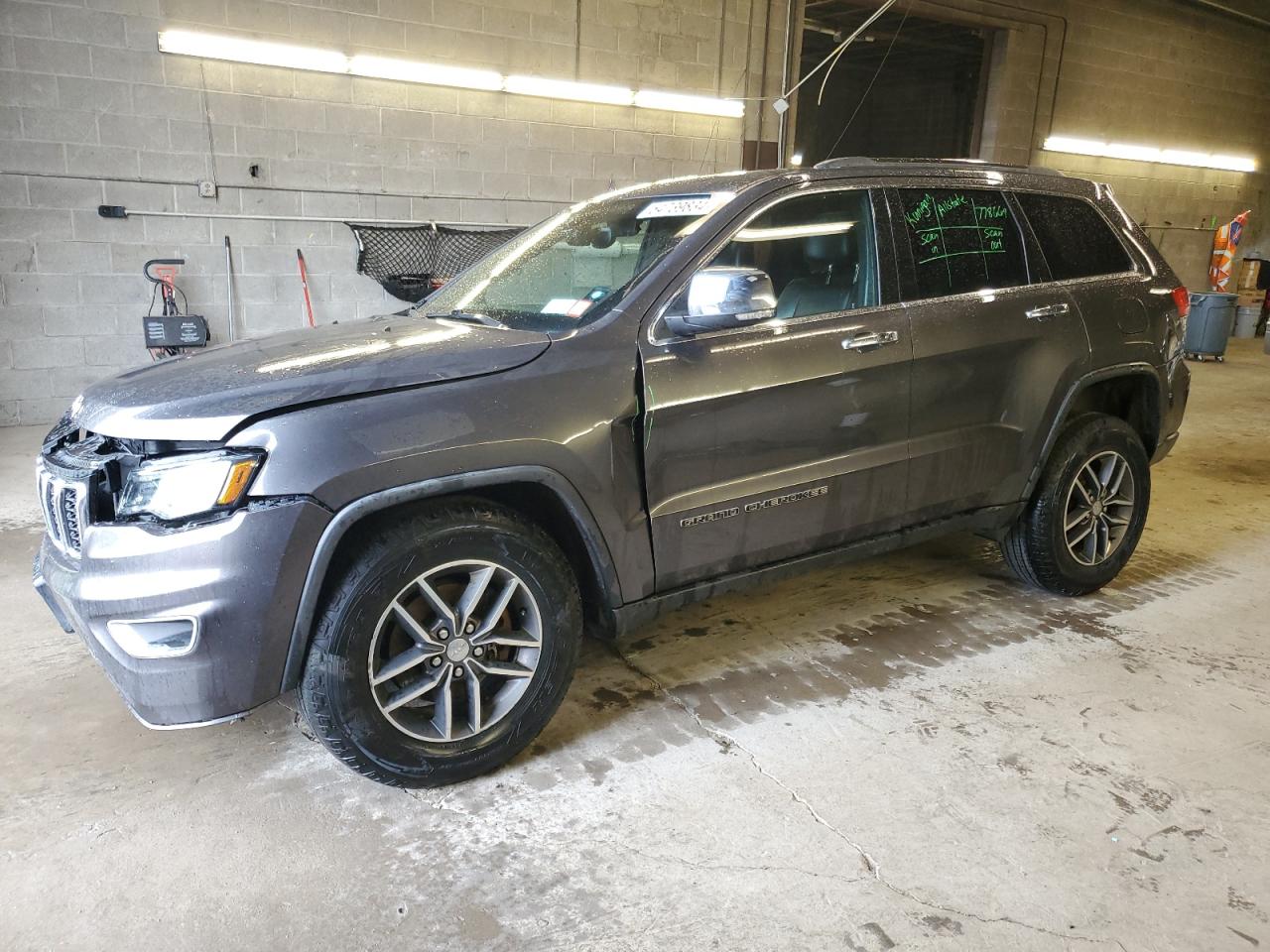 jeep grand cherokee 2017 1c4rjfbg7hc853037