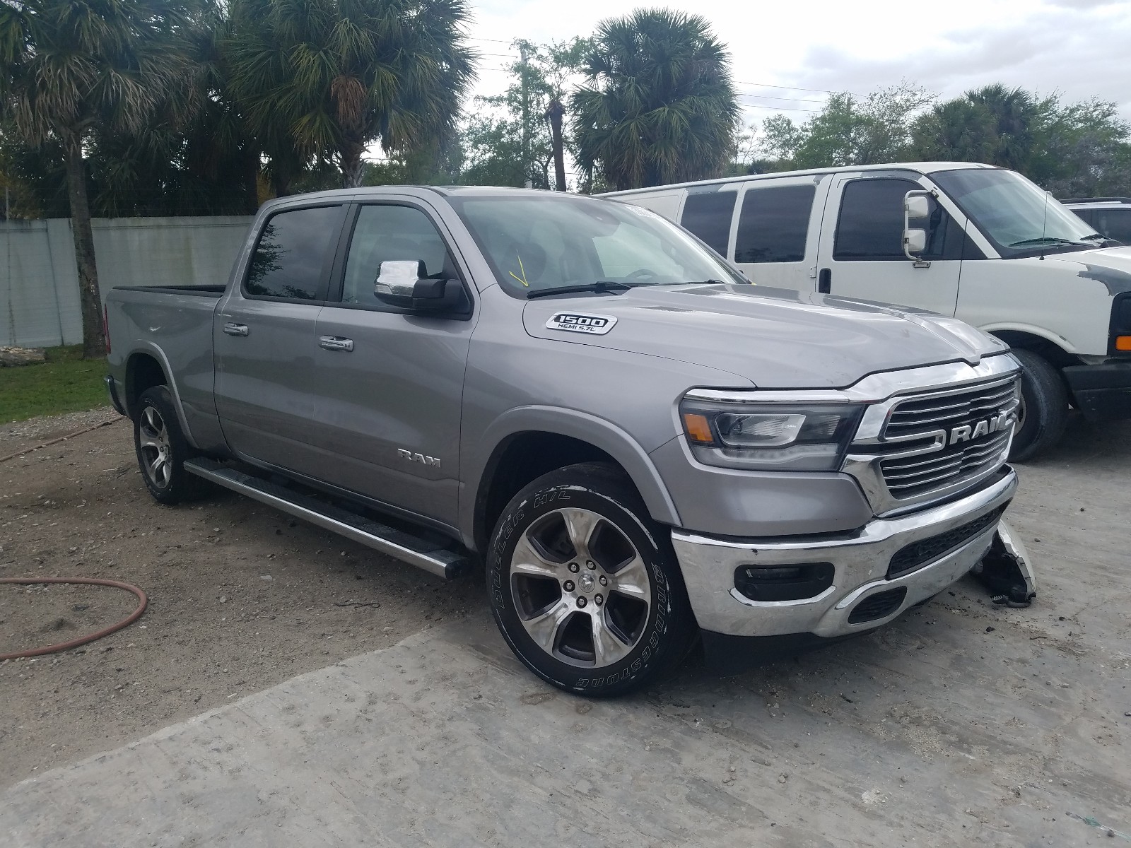 ram 1500 laram 2019 1c6rrert0kn706714