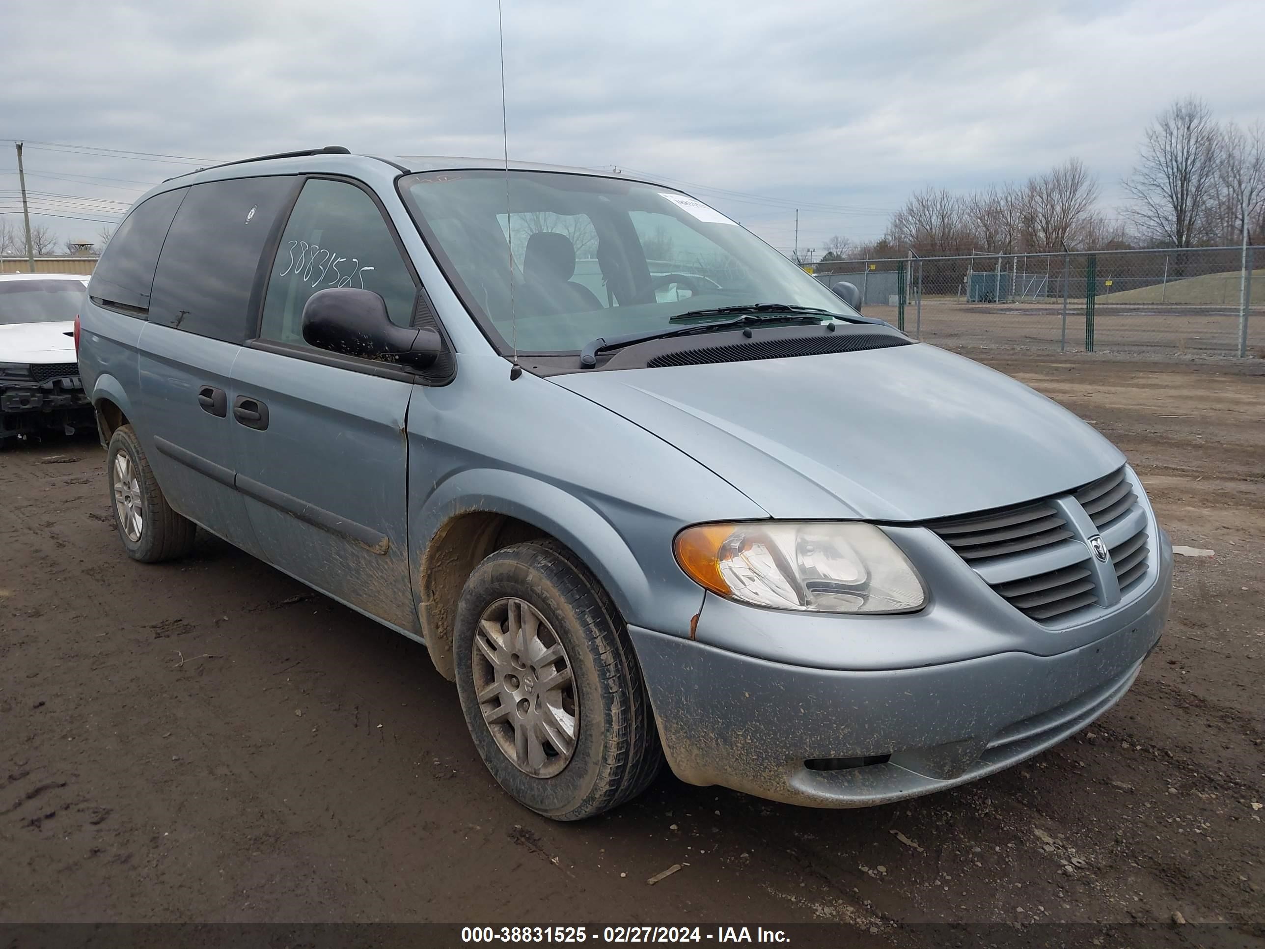 dodge caravan 2005 1d4gp24r05b314437